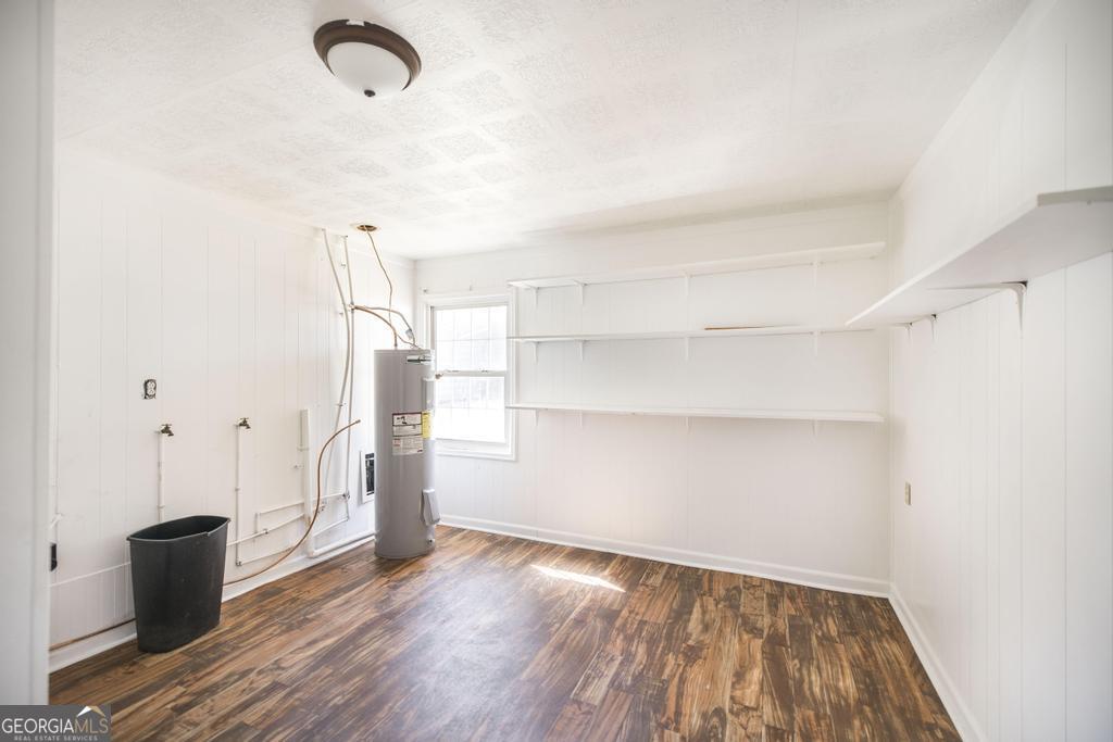 100 Glenwood Avenue Property Photo 18