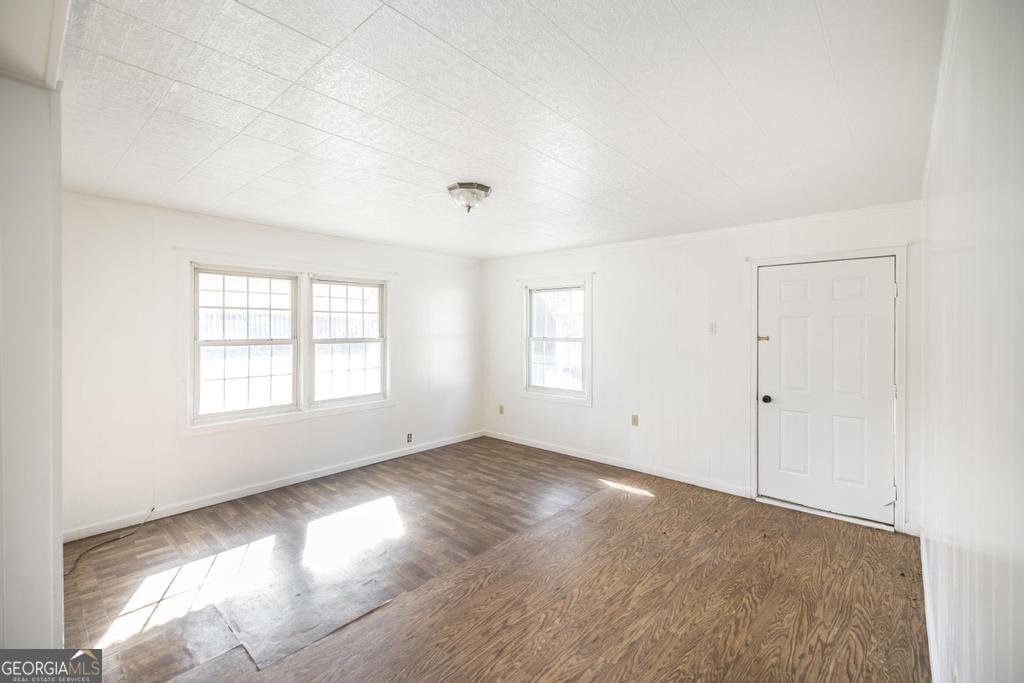 100 Glenwood Avenue Property Photo 21