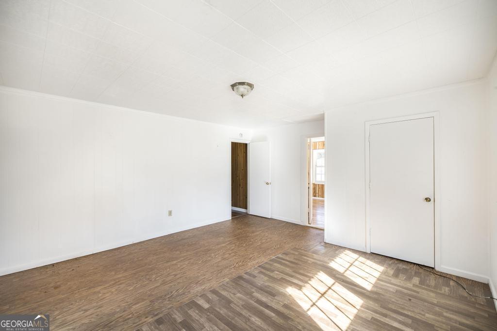 100 Glenwood Avenue Property Photo 22