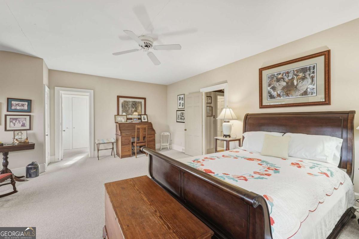 1606 Riverside Drive Property Photo 30