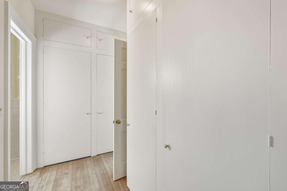 1606 Riverside Drive Property Photo 37