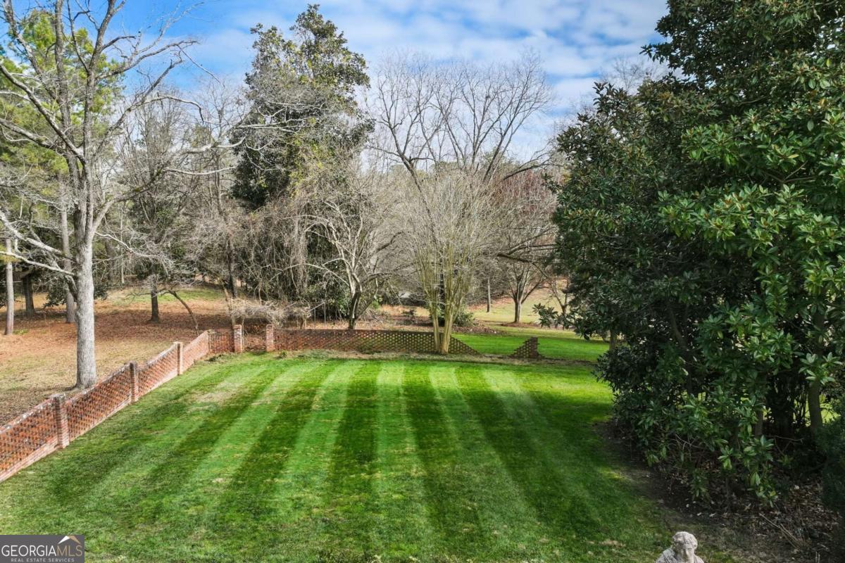 1606 Riverside Drive Property Photo 43