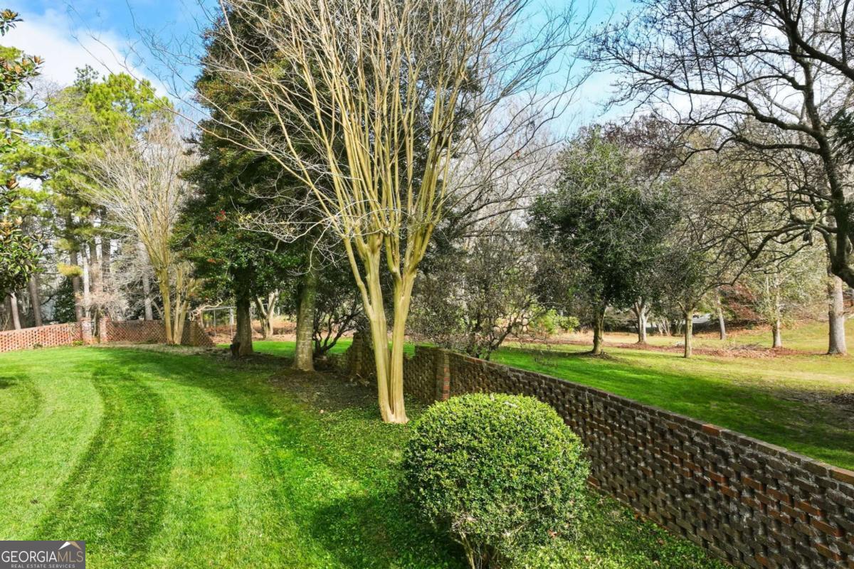 1606 Riverside Drive Property Photo 46