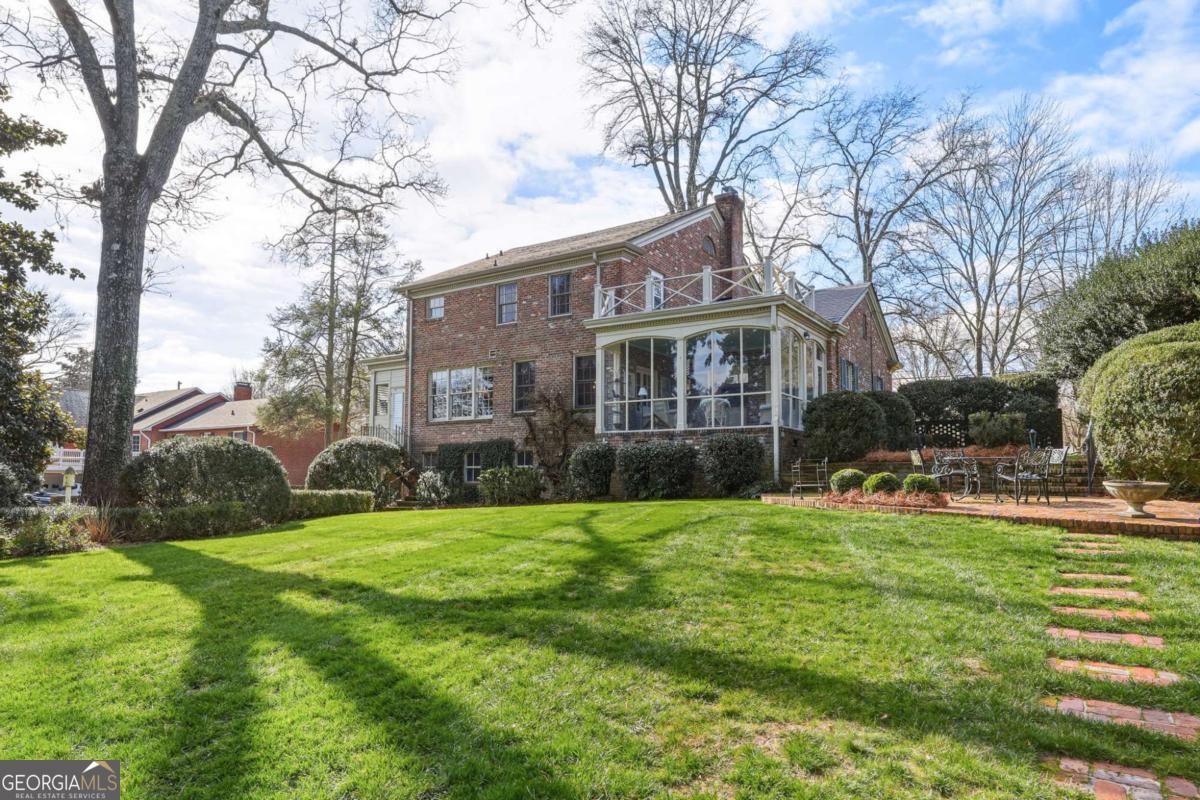 1606 Riverside Drive Property Photo 49