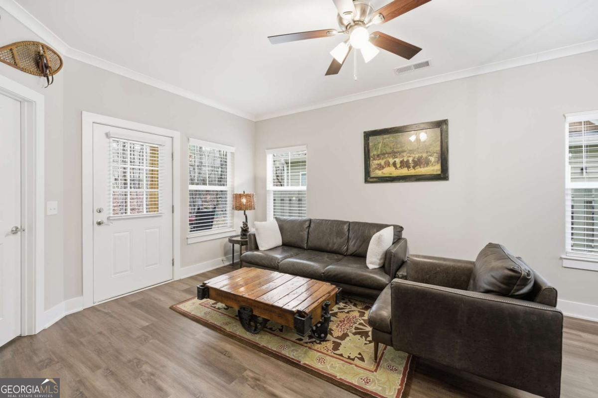210 Hillside Drive Property Photo 16