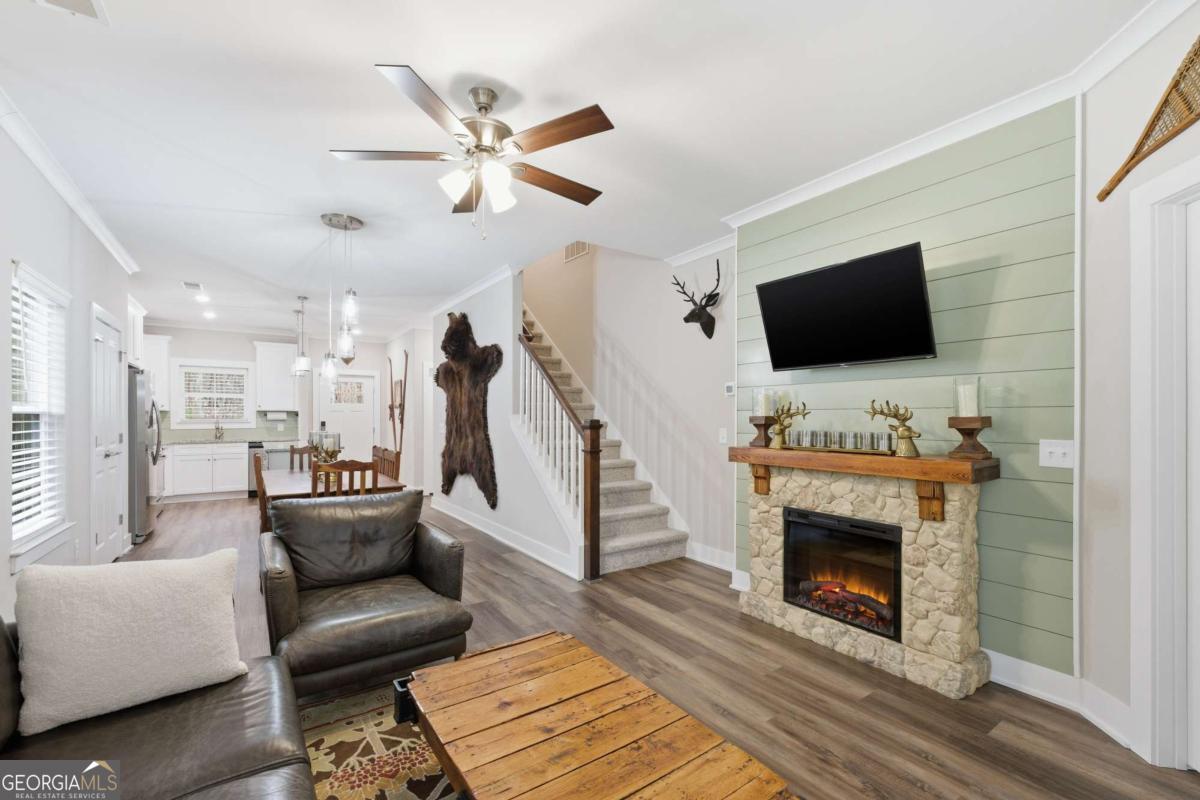 210 Hillside Drive Property Photo 17