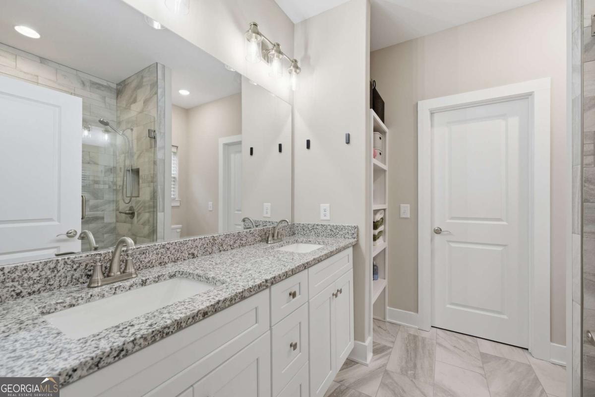 210 Hillside Drive Property Photo 23