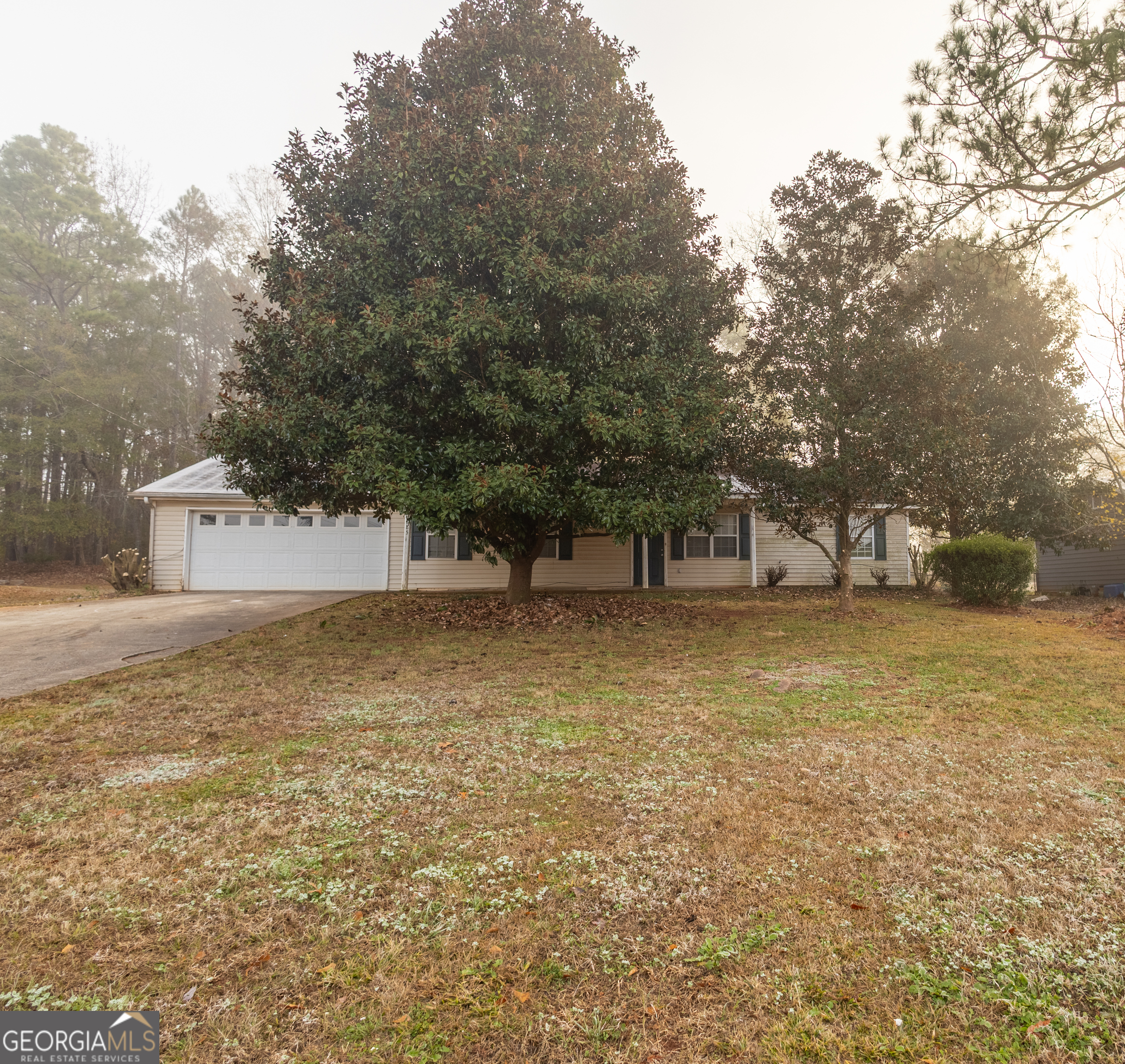 585 Cowan Road Property Photo 1