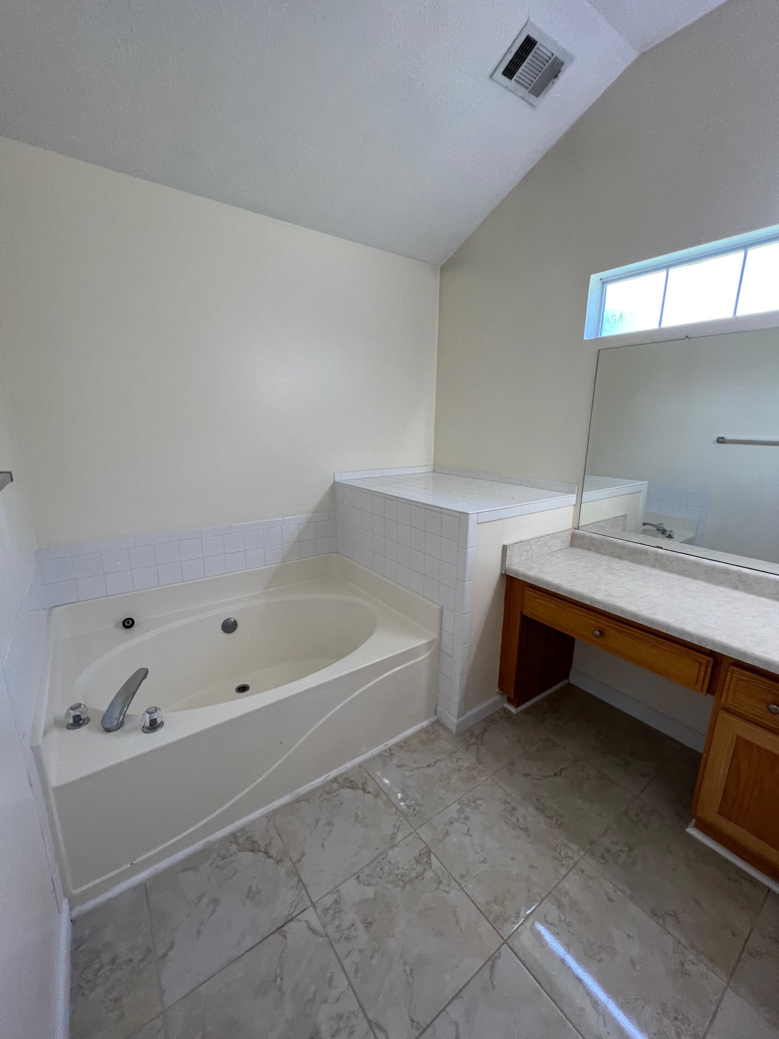 3769 Stagecoach Pass Property Photo 12