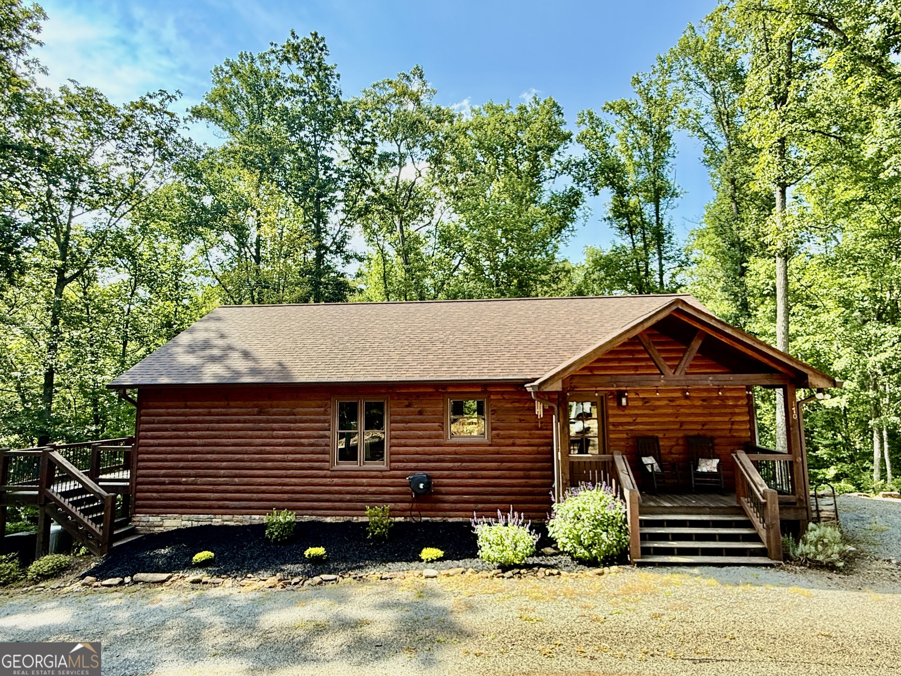 170 Ross Drive Property Photo 1