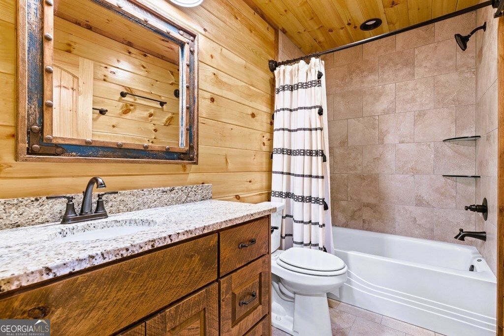 170 Ross Drive Property Photo 14