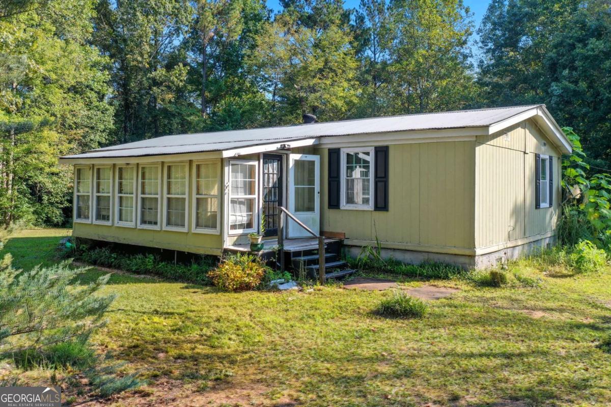 2450 Jones Mountain Road Property Photo 1