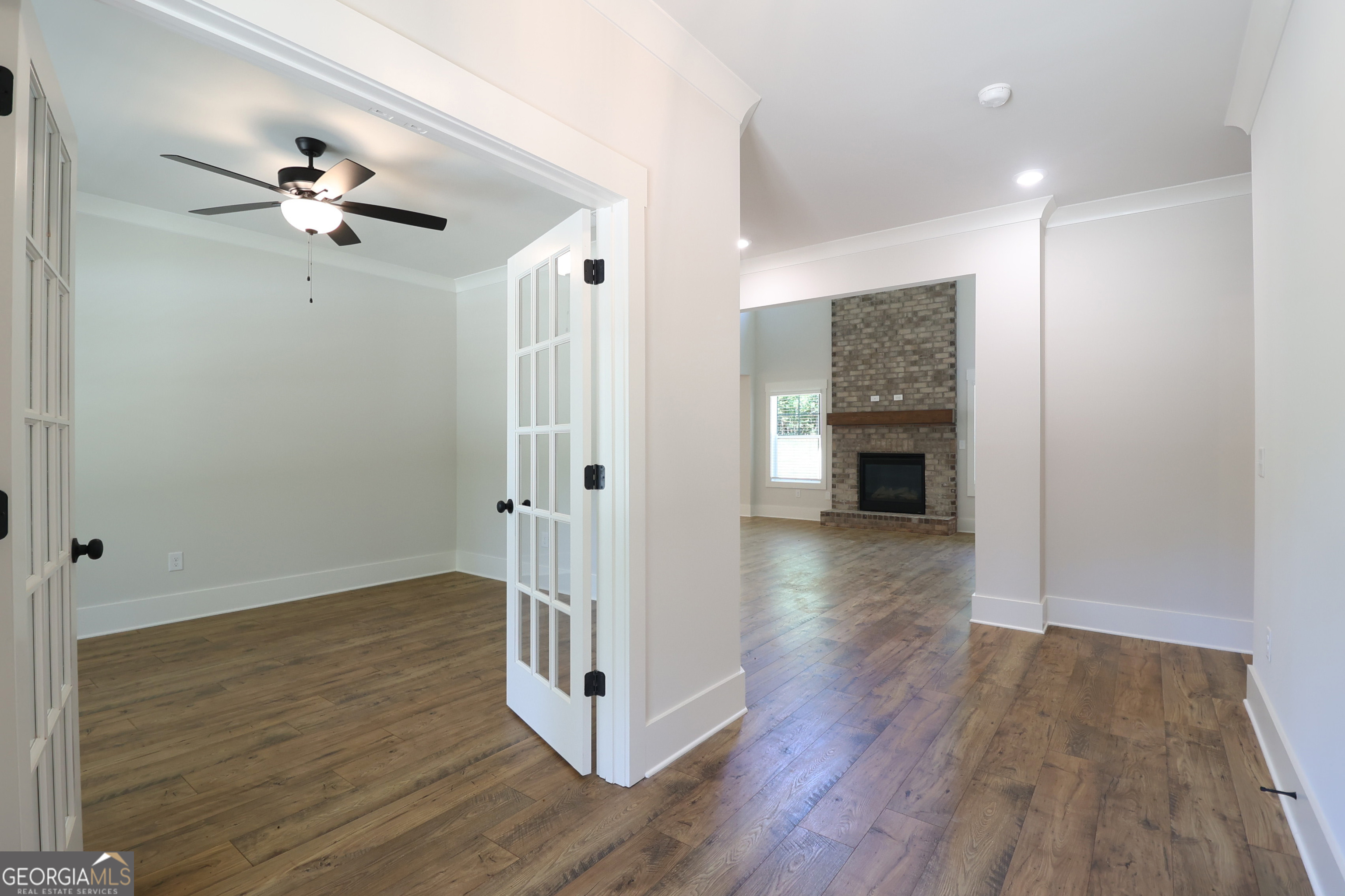 196 Weslyn Drive Property Photo 6