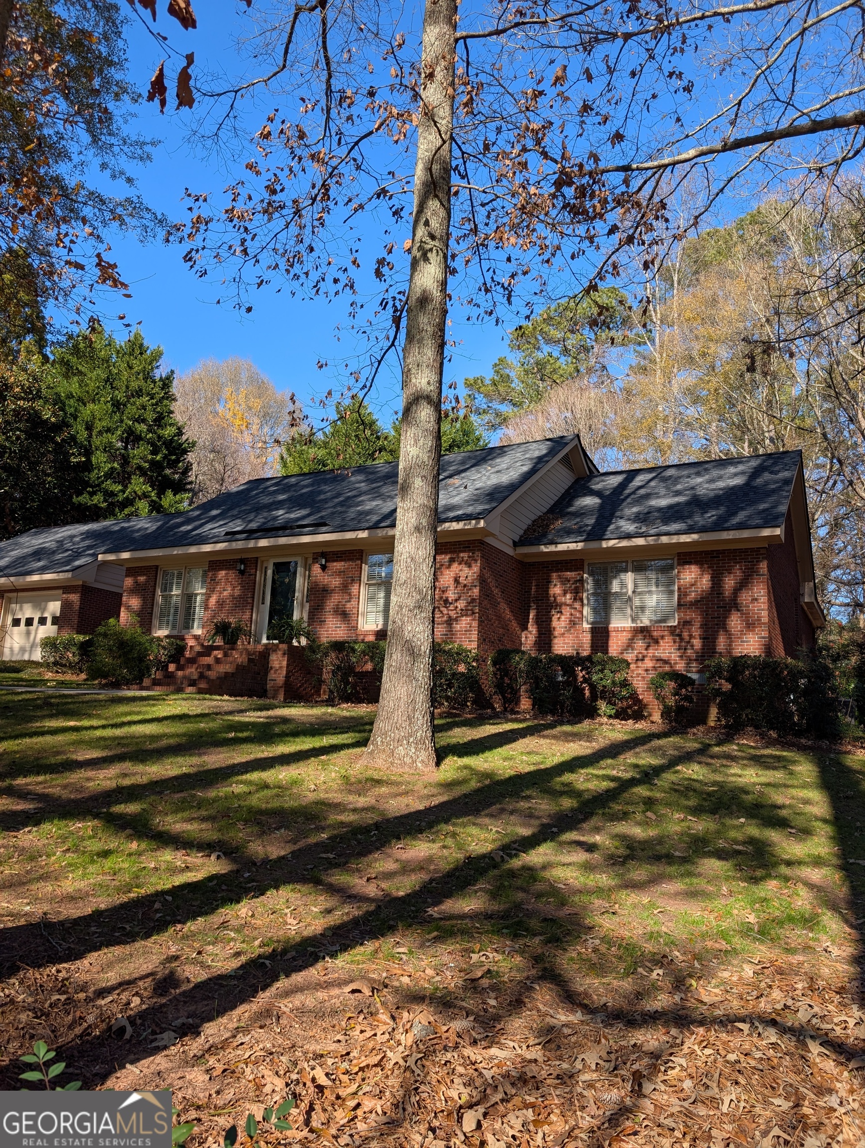 505 Breedlove Drive Property Photo 6