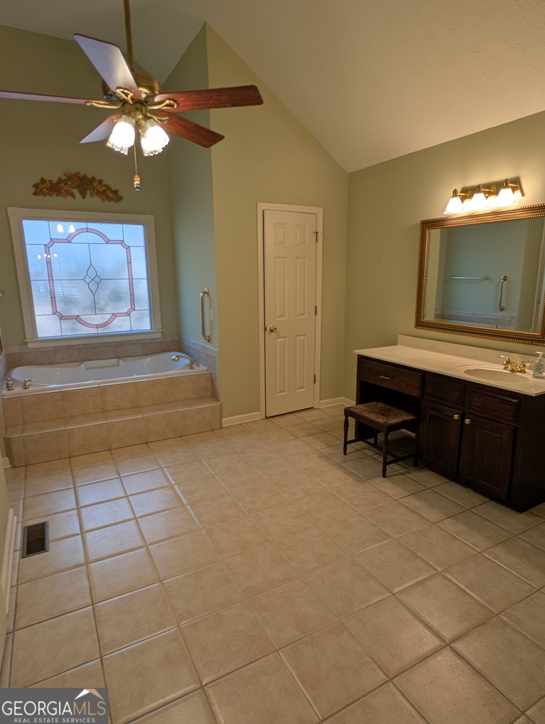 505 Breedlove Drive Property Photo 43