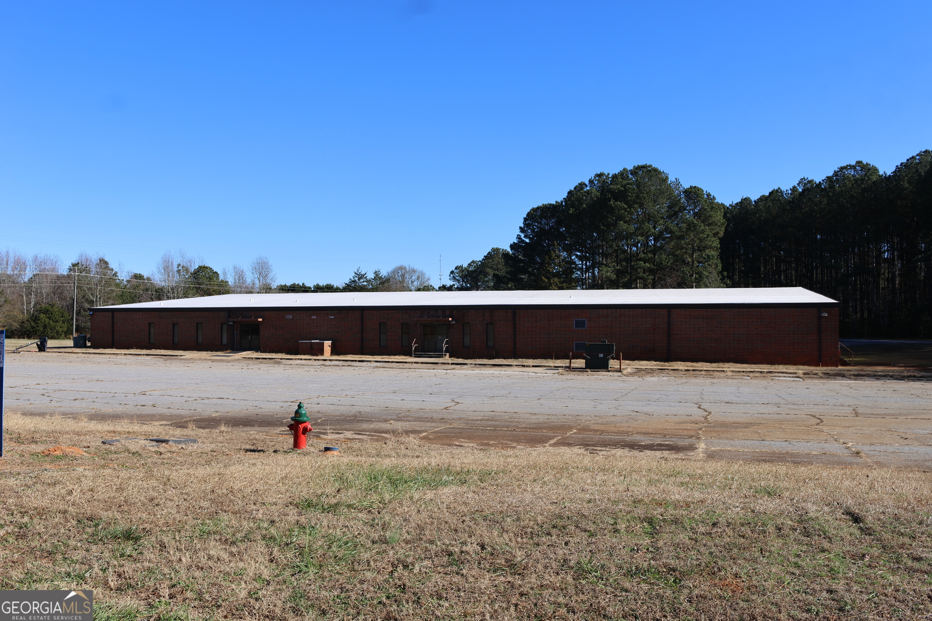 225 Clover Avenue Property Photo 3