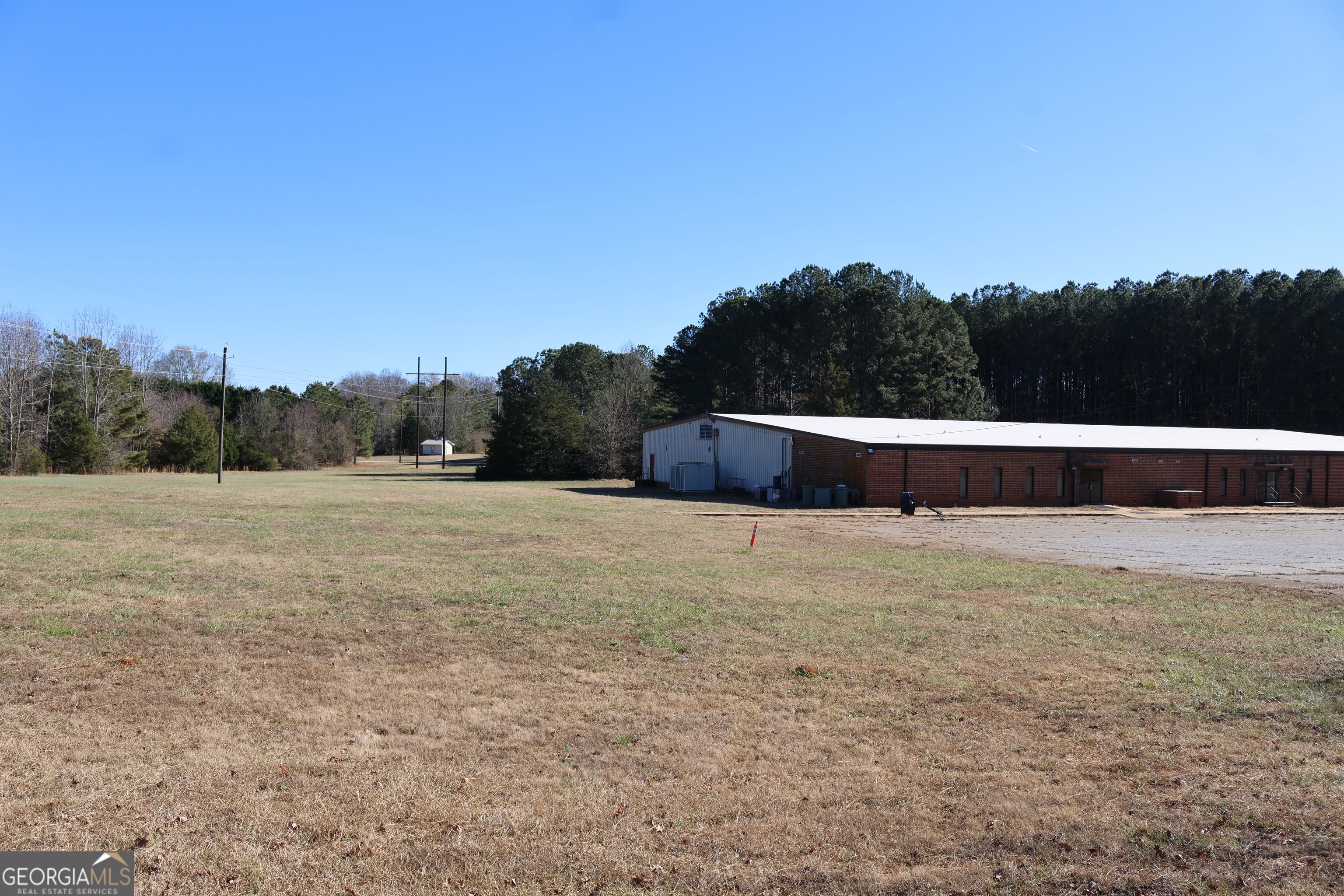 225 Clover Avenue Property Photo 4