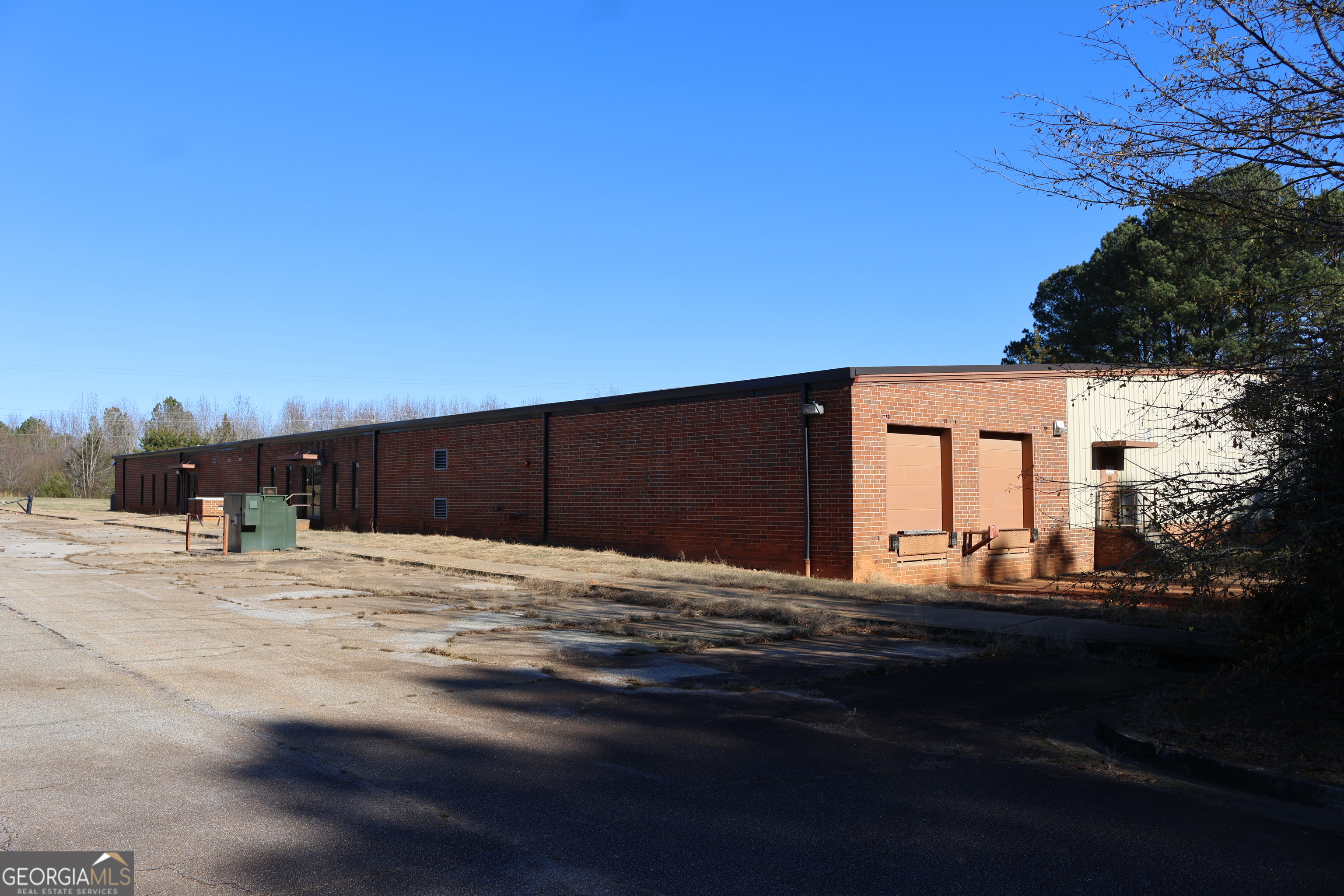 225 Clover Avenue Property Photo 8