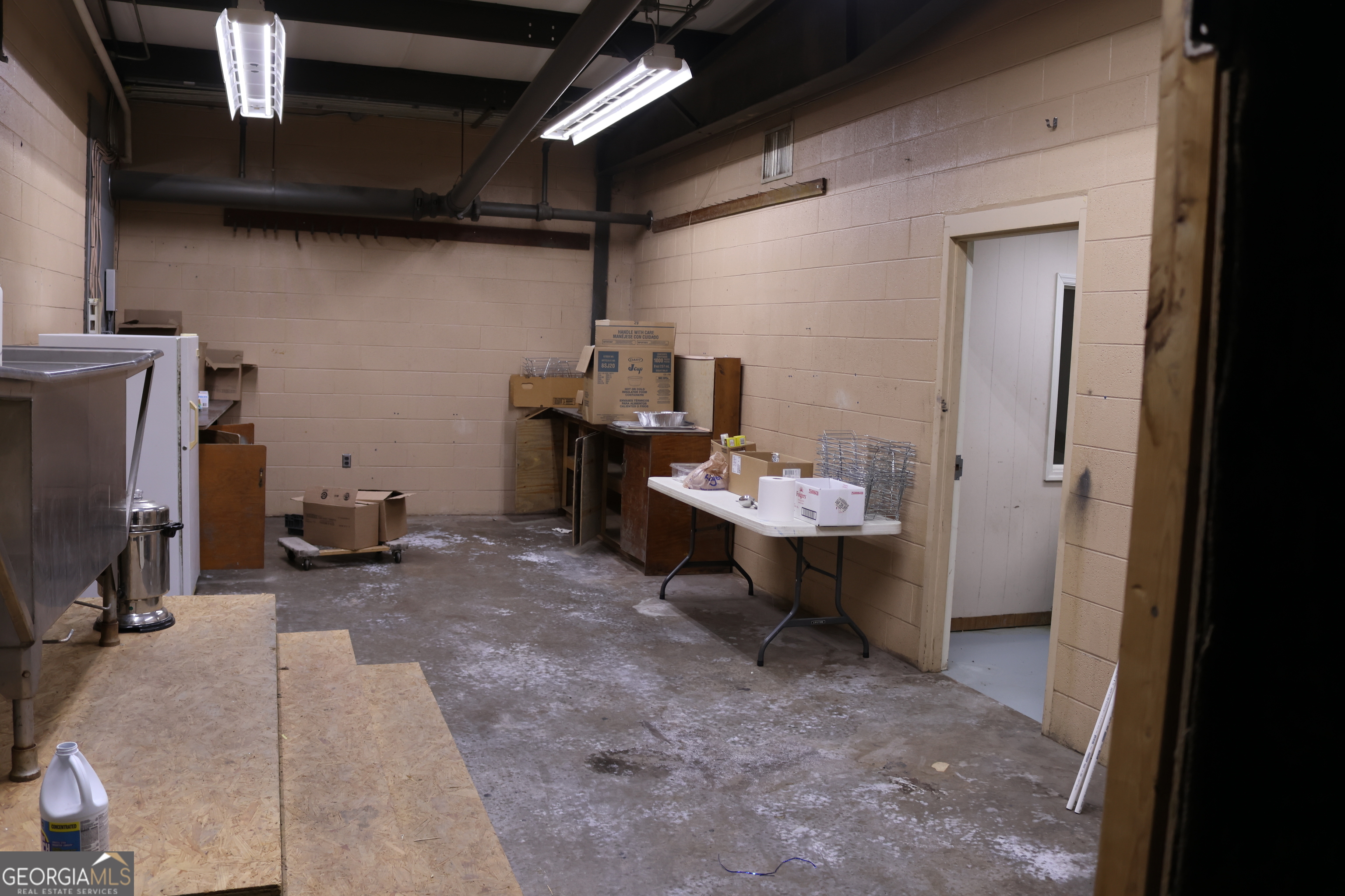 225 Clover Avenue Property Photo 14
