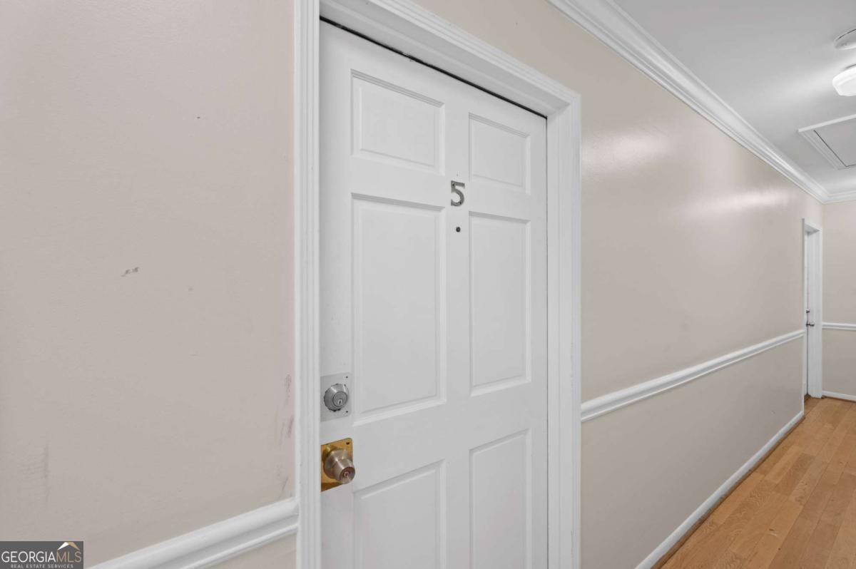 11 Peachtree Hills Avenue NE # B5 Property Photo 1