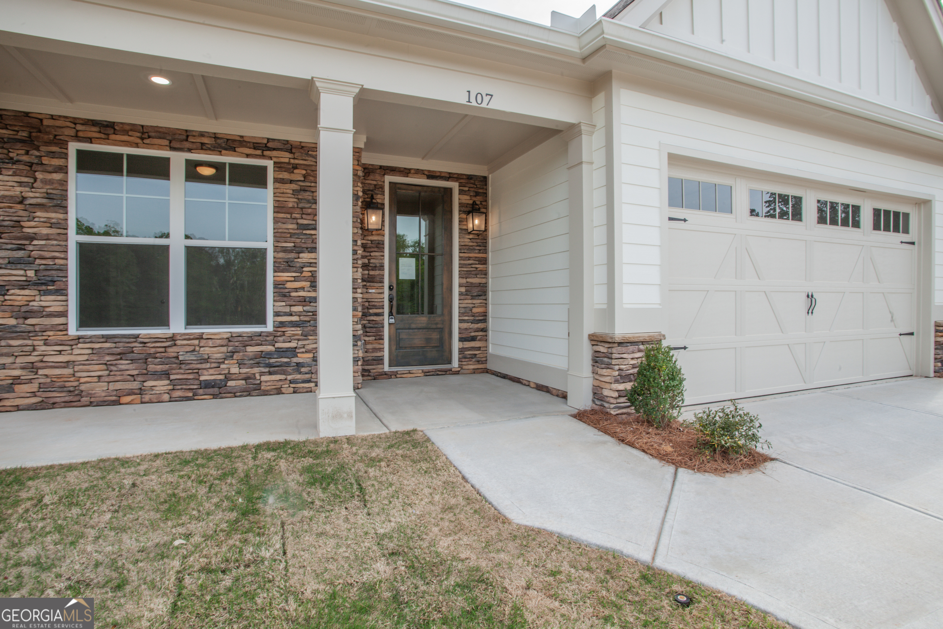 107 Magnolia Lane Property Photo 2