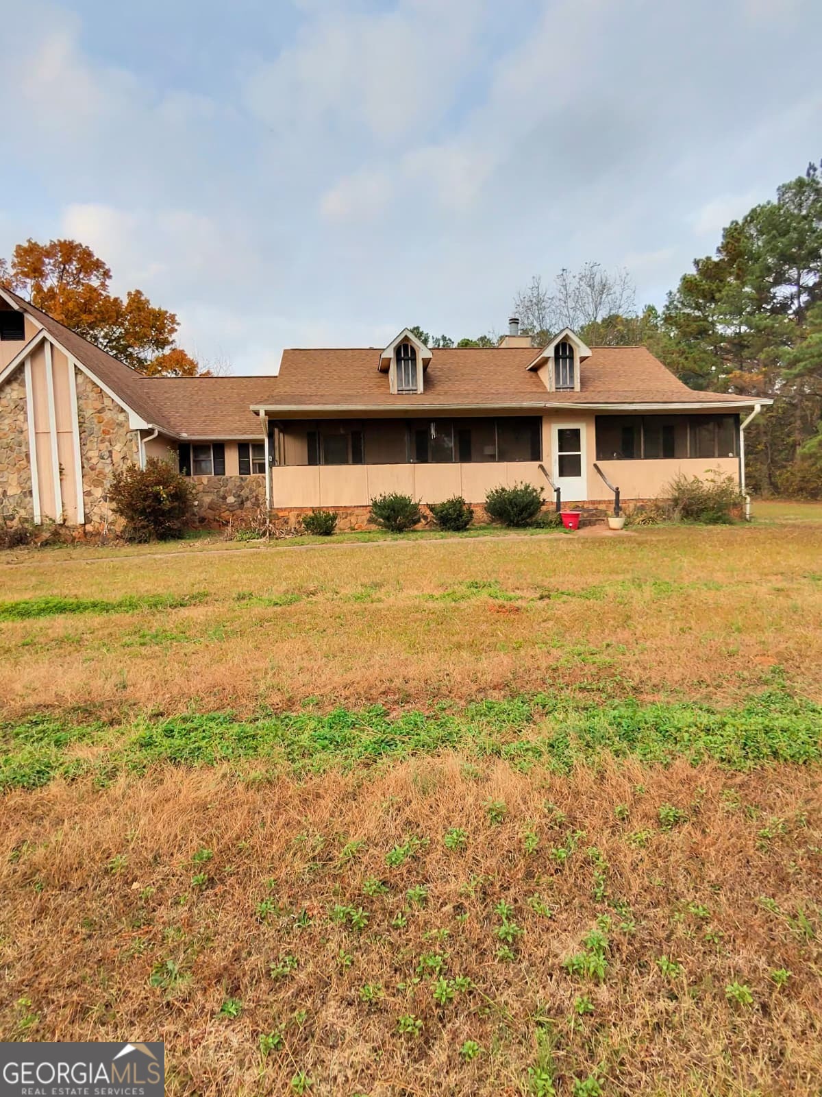 115 Frog Road # B Property Photo 6