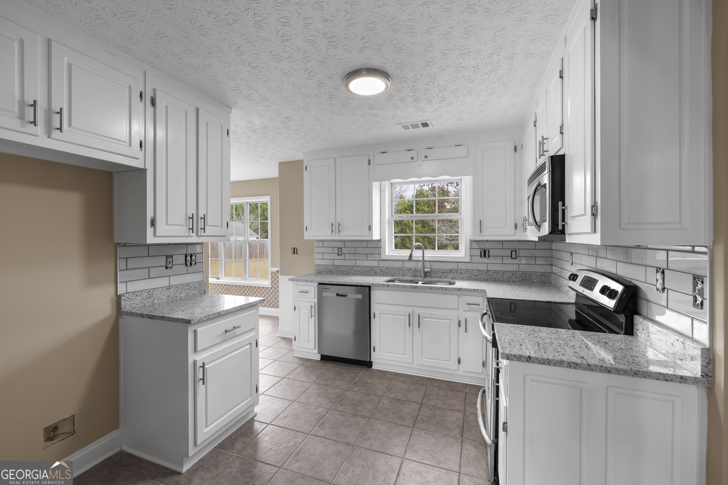 40 Bermuda Circle Property Photo 18