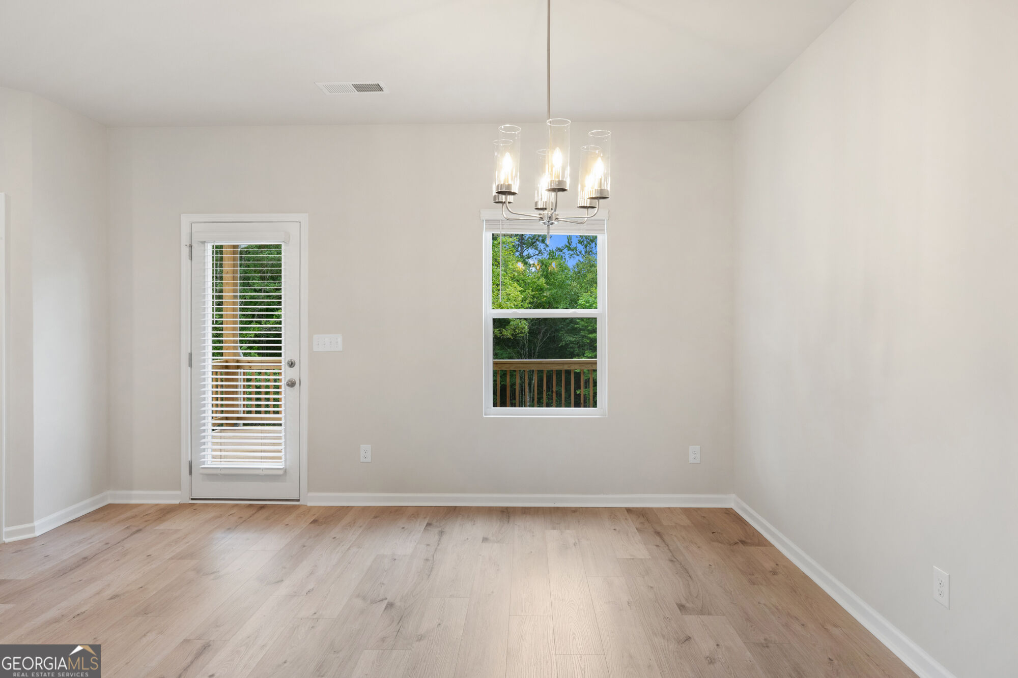 148 Post Oak # 139 Property Photo 8