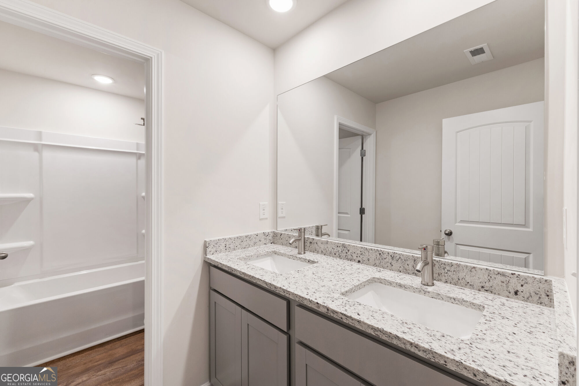 148 Post Oak # 139 Property Photo 19