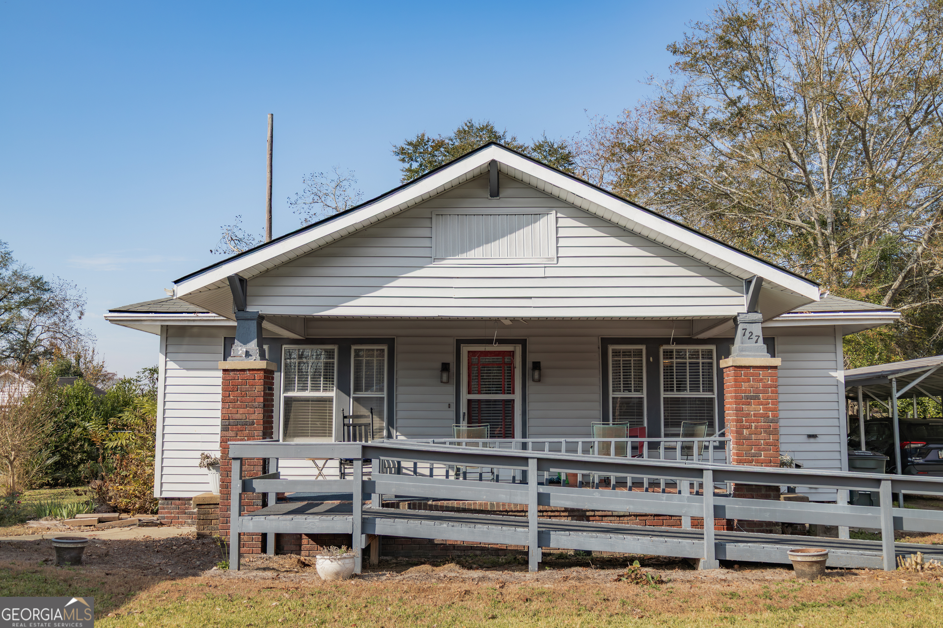 727 Harvey Street Property Photo 1
