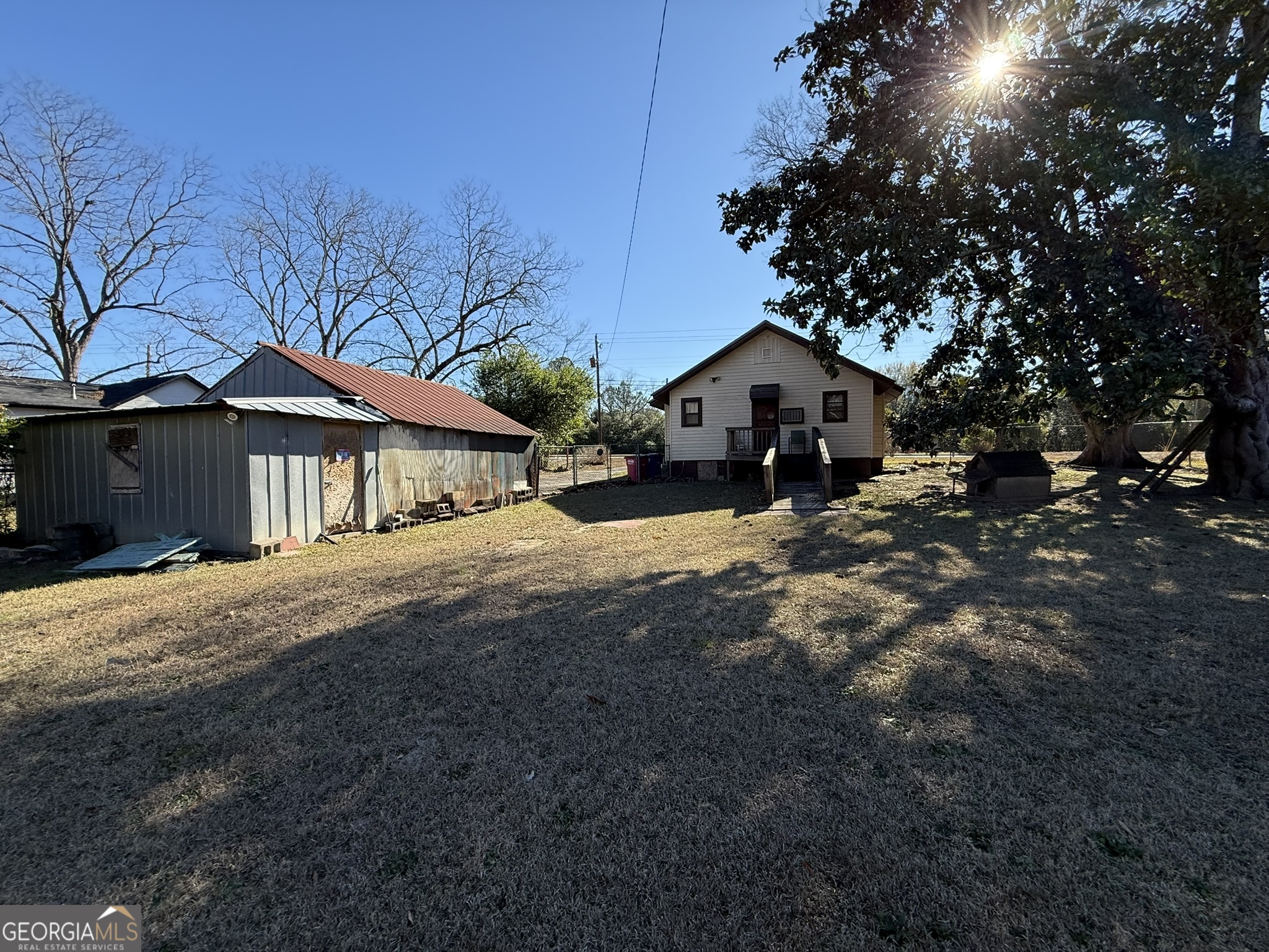 3020 Millerfield Road Property Photo 4