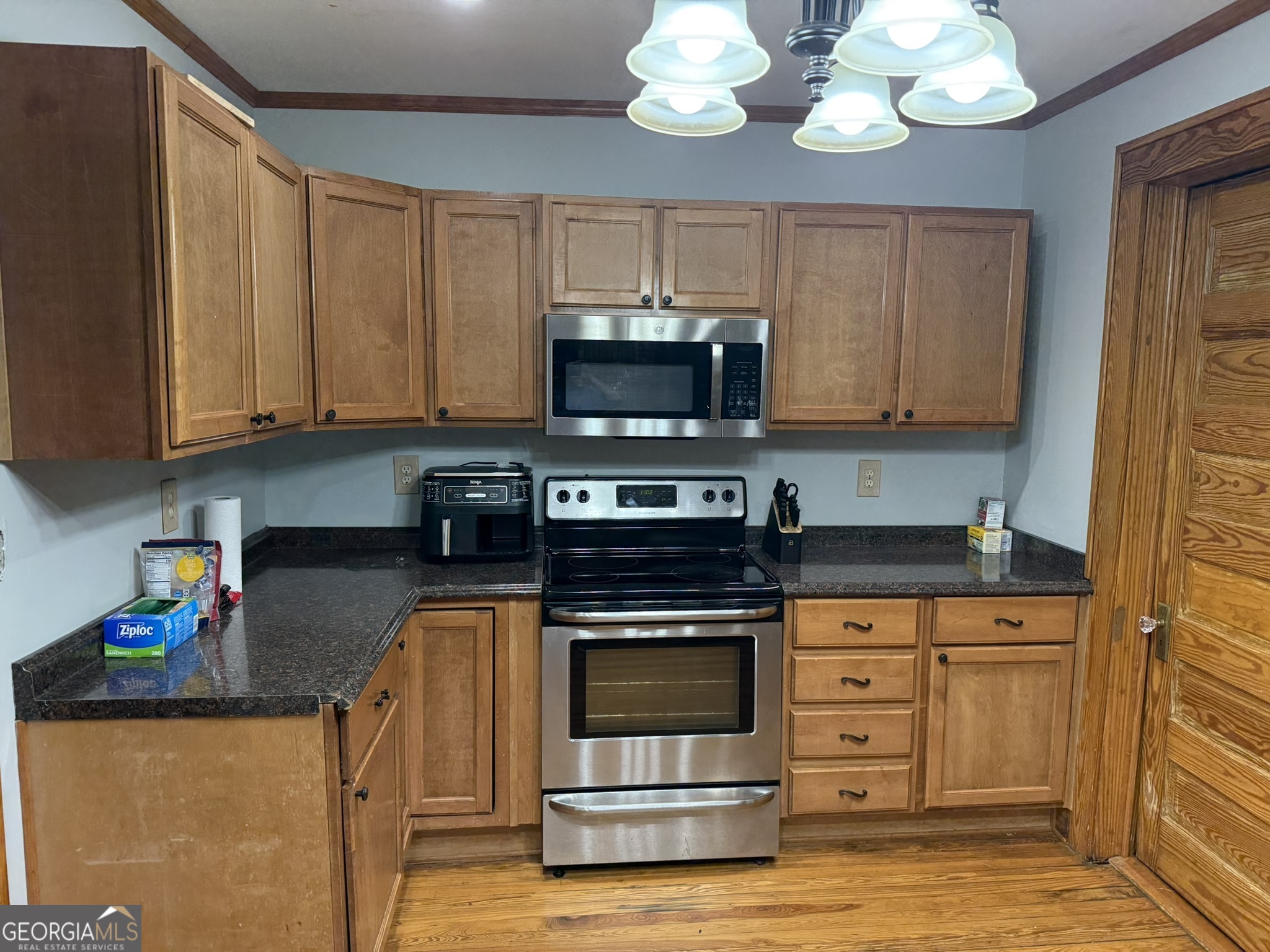 3020 Millerfield Road Property Photo 10