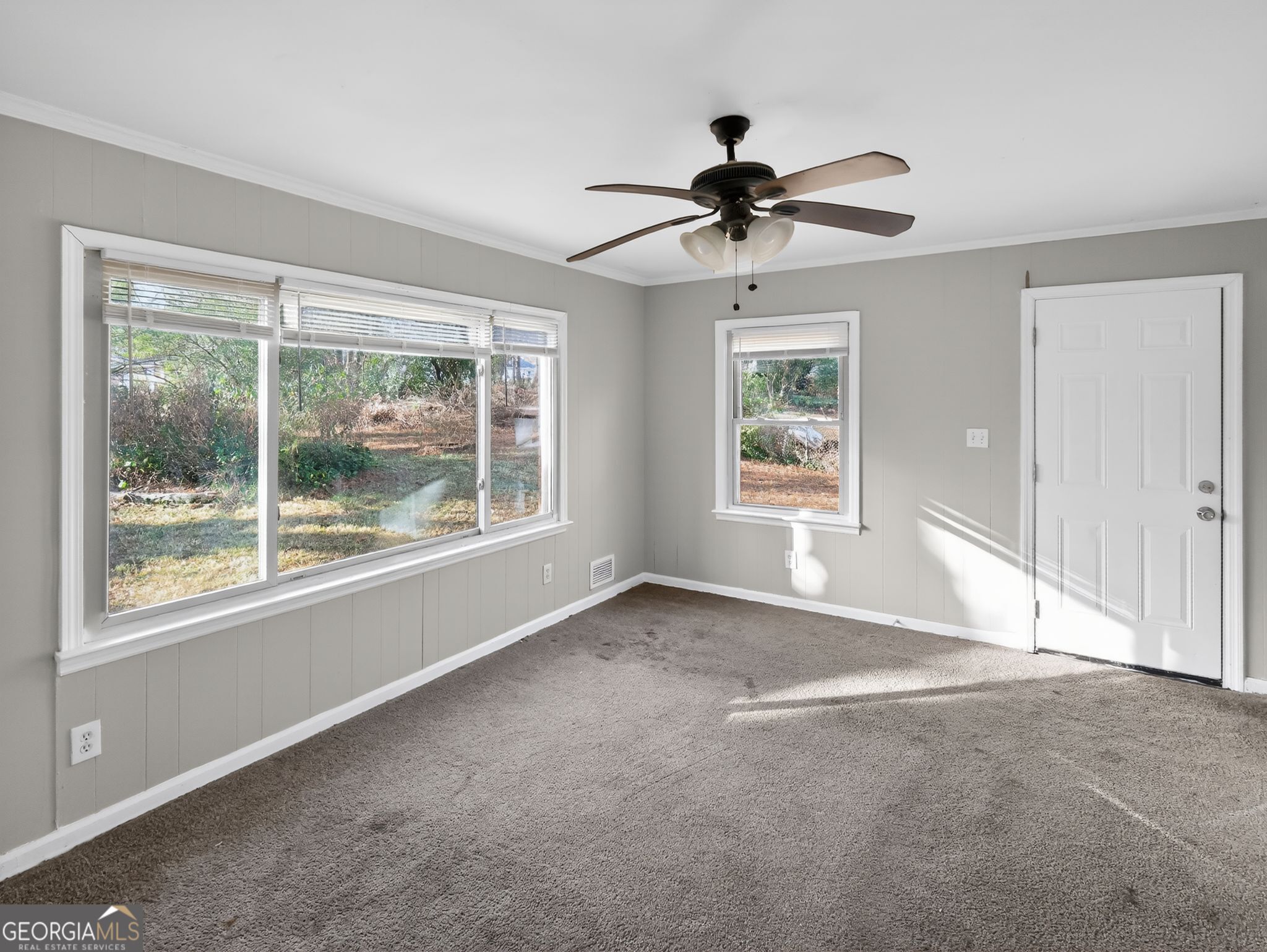 3157 Bluebird Lane Property Photo 5
