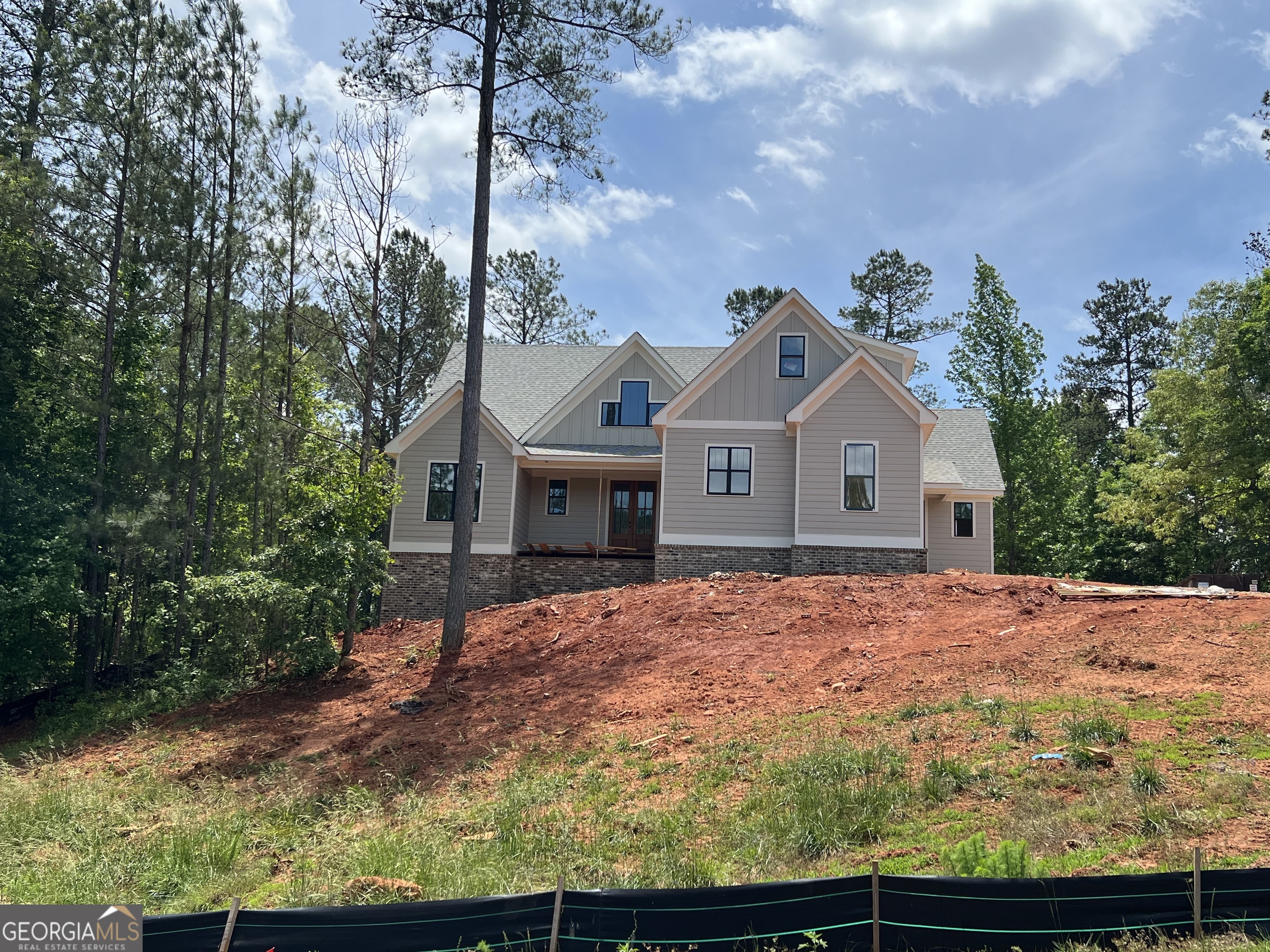 607 Forest Pointe Drive Property Photo 2