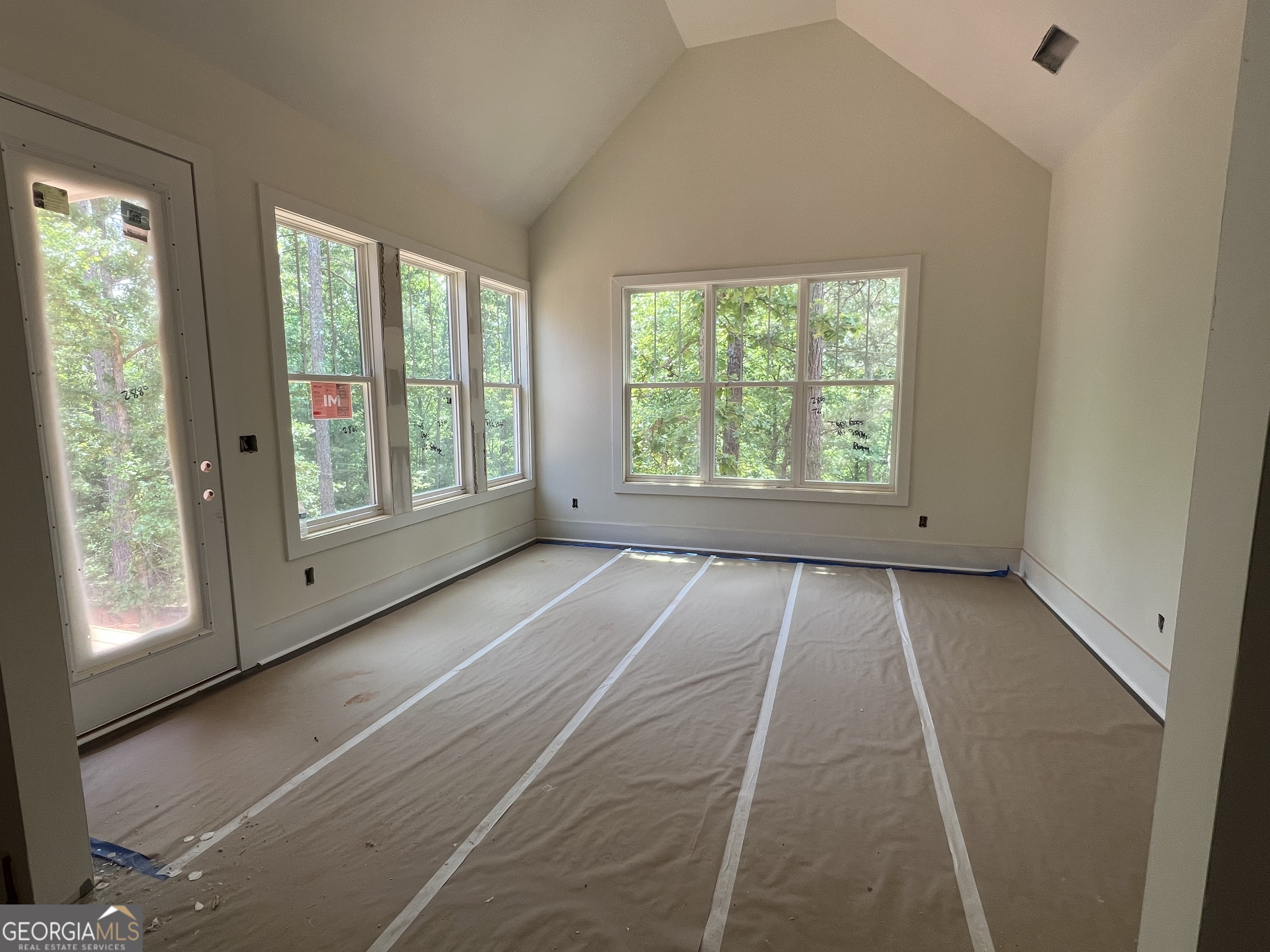 607 Forest Pointe Drive Property Photo 8