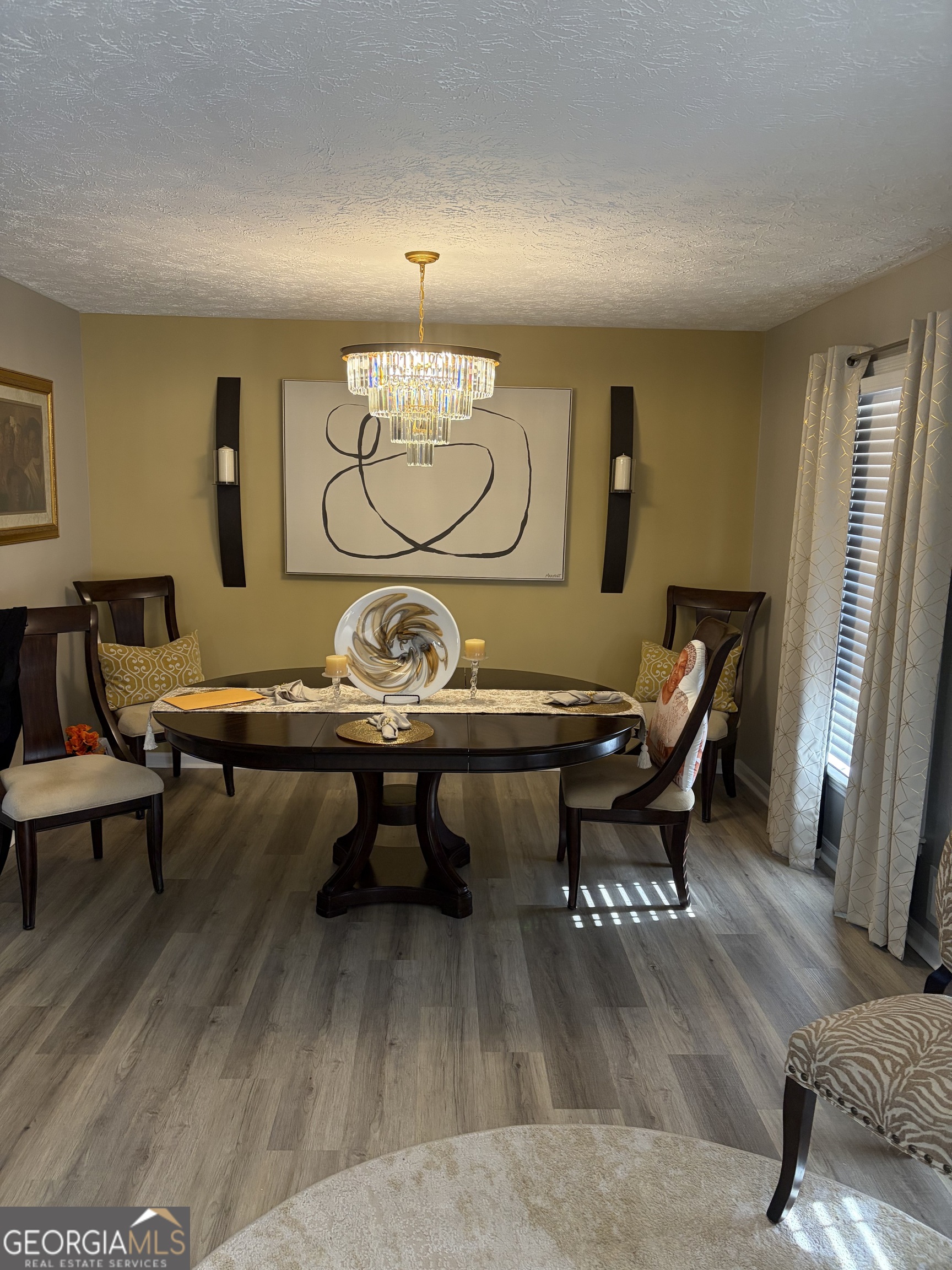 1056 Waterside Drive Se Property Photo 3