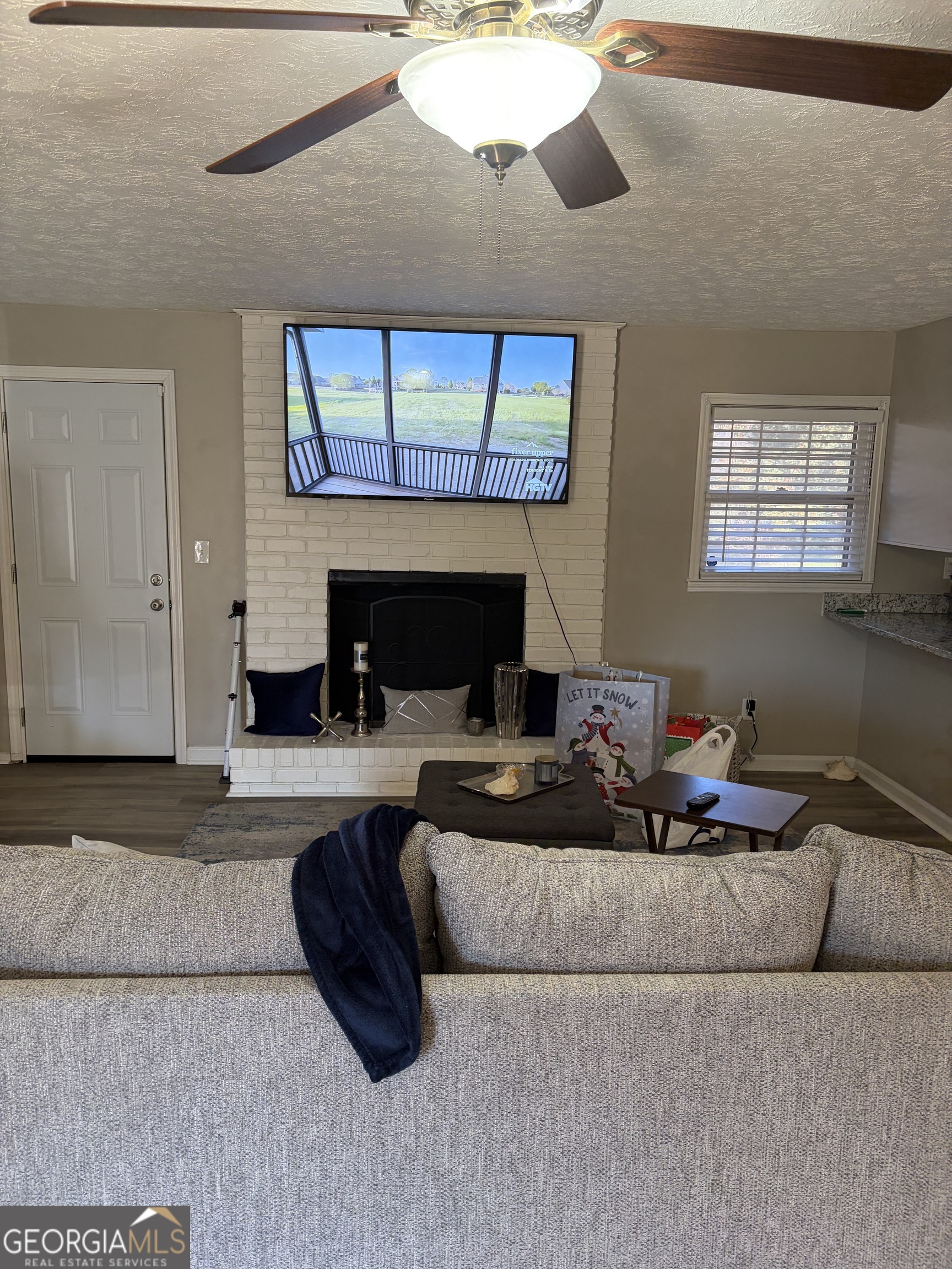 1056 Waterside Drive Se Property Photo 4