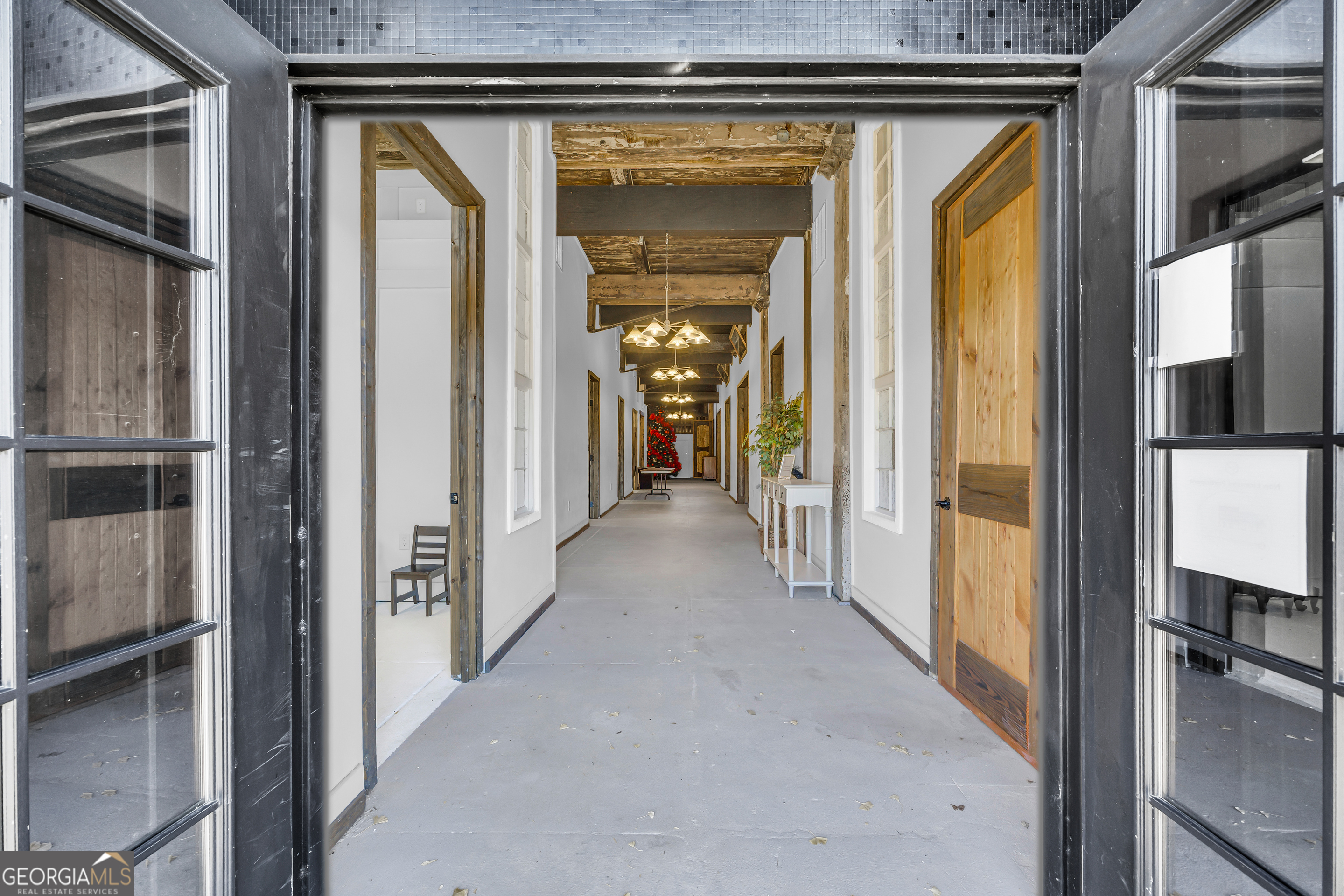 1642 S Broad Street Property Photo 11
