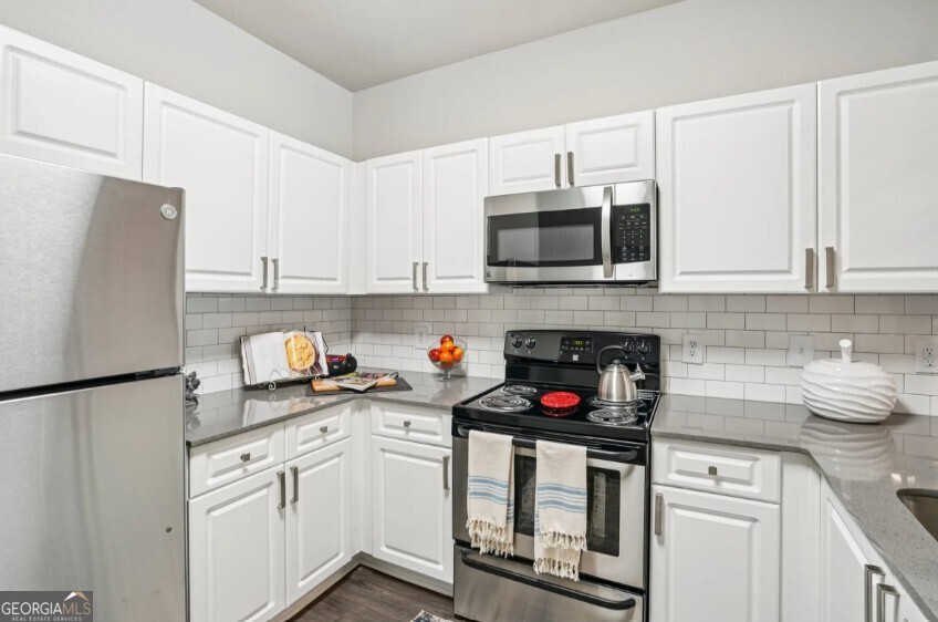405 Phillip Boulevard # 223 Property Photo 2
