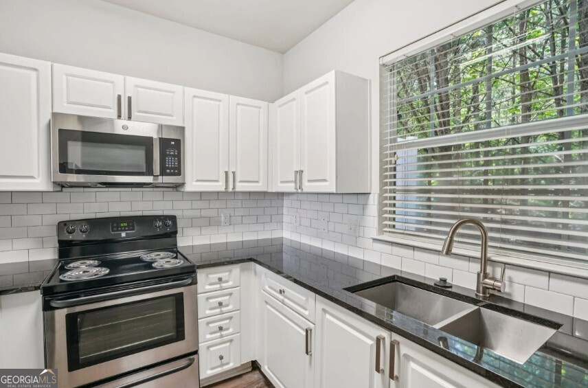 405 Phillip Boulevard # 223 Property Photo 6