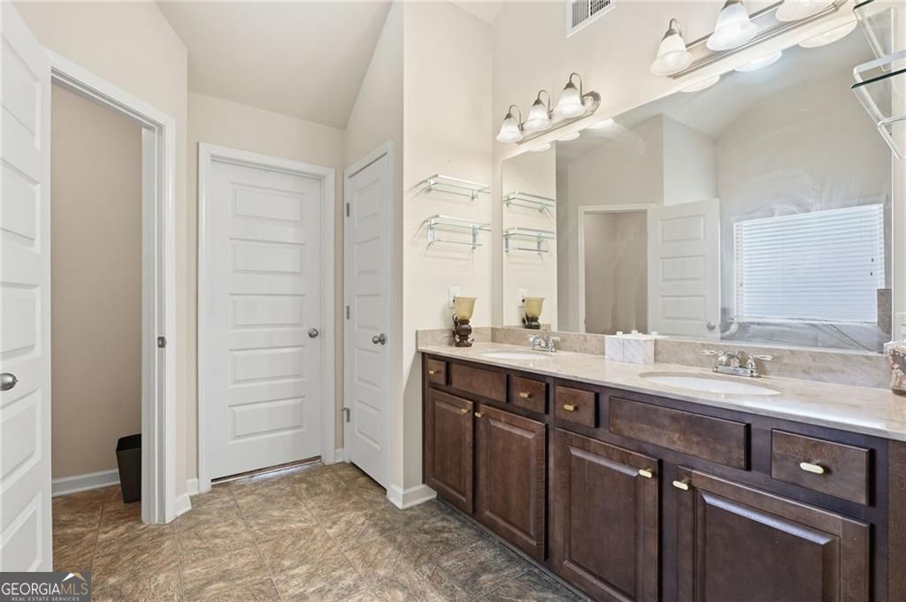 12090 Centerra Drive Property Photo 28