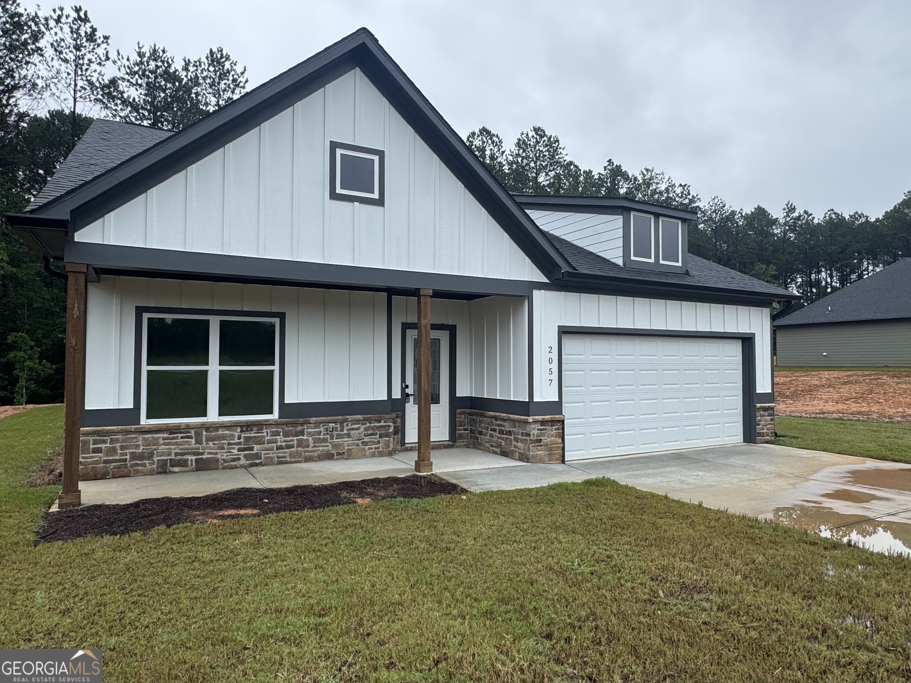 2057 N. Hicks Road Property Photo 1