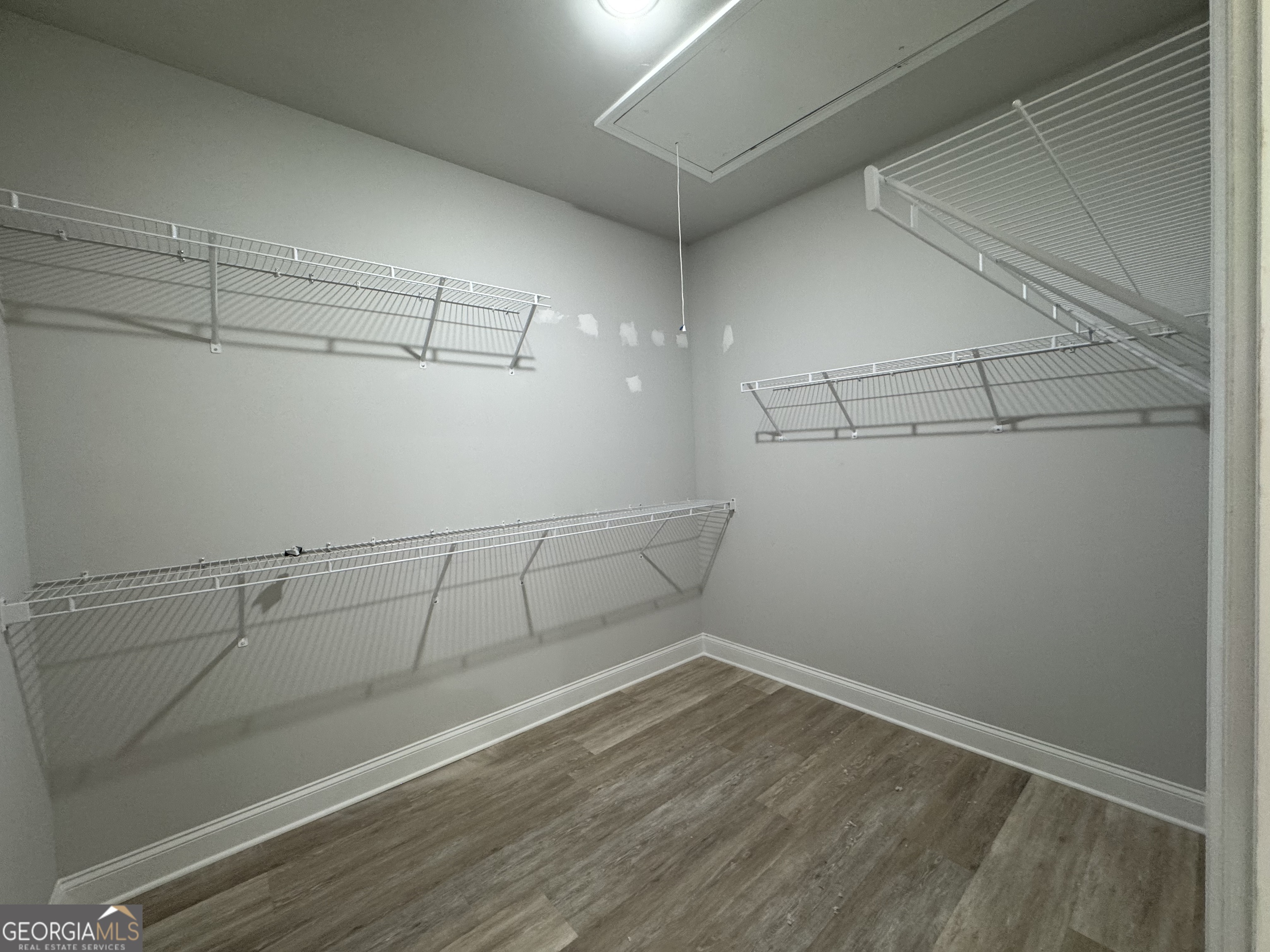 2057 N. Hicks Road Property Photo 18