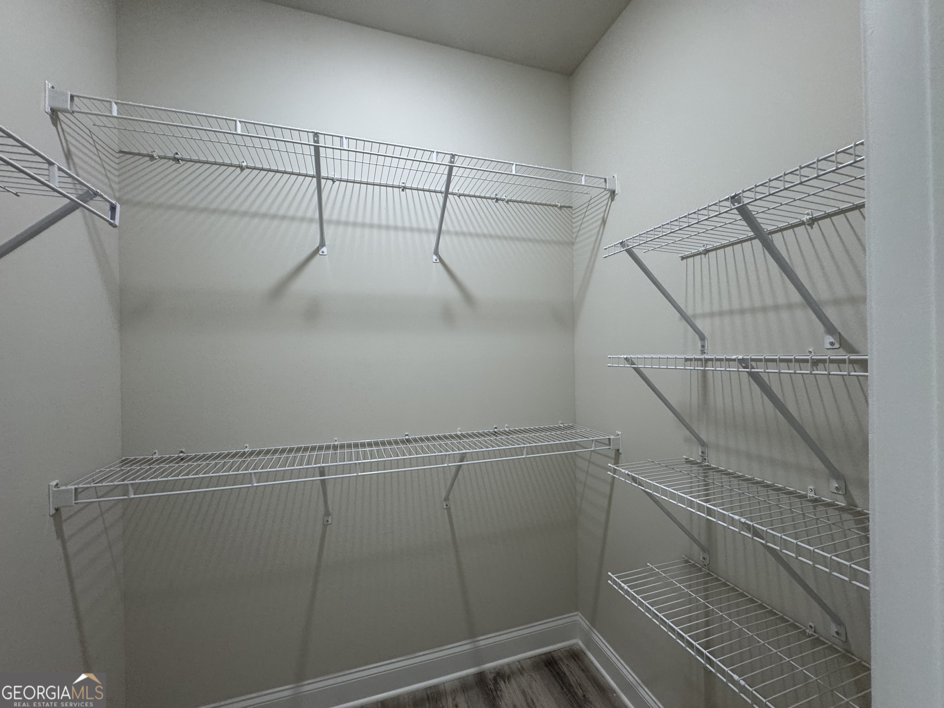 2089 N Hicks Road Property Photo 12