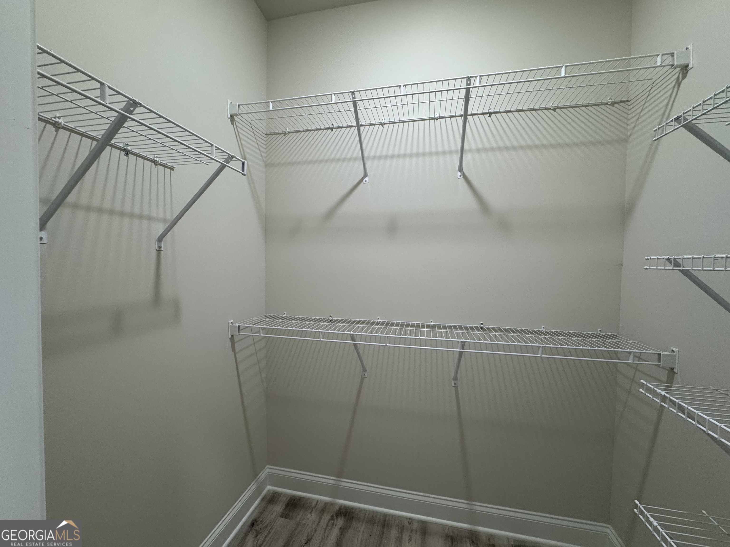 2089 N Hicks Road Property Photo 13