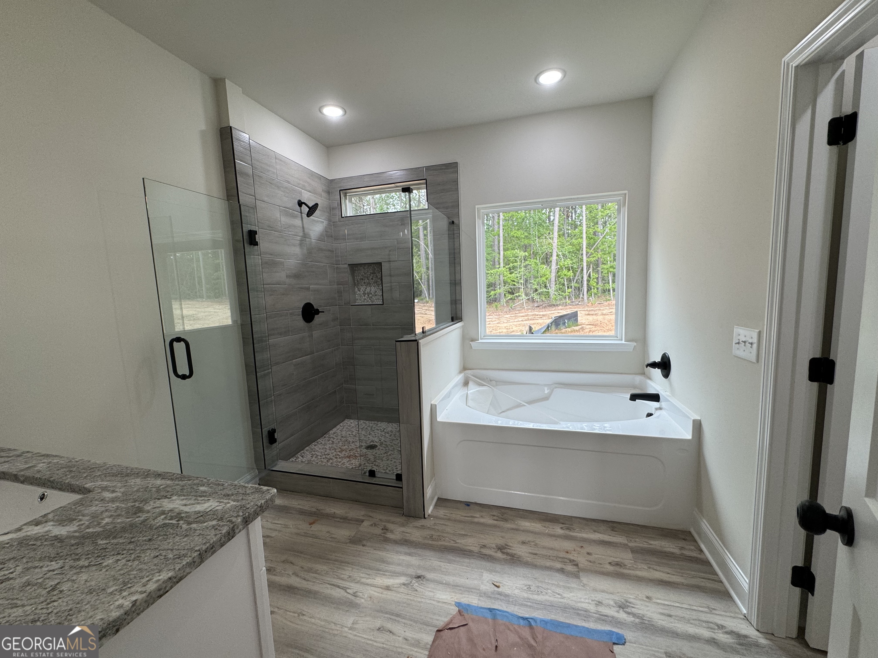 2089 N Hicks Road Property Photo 17
