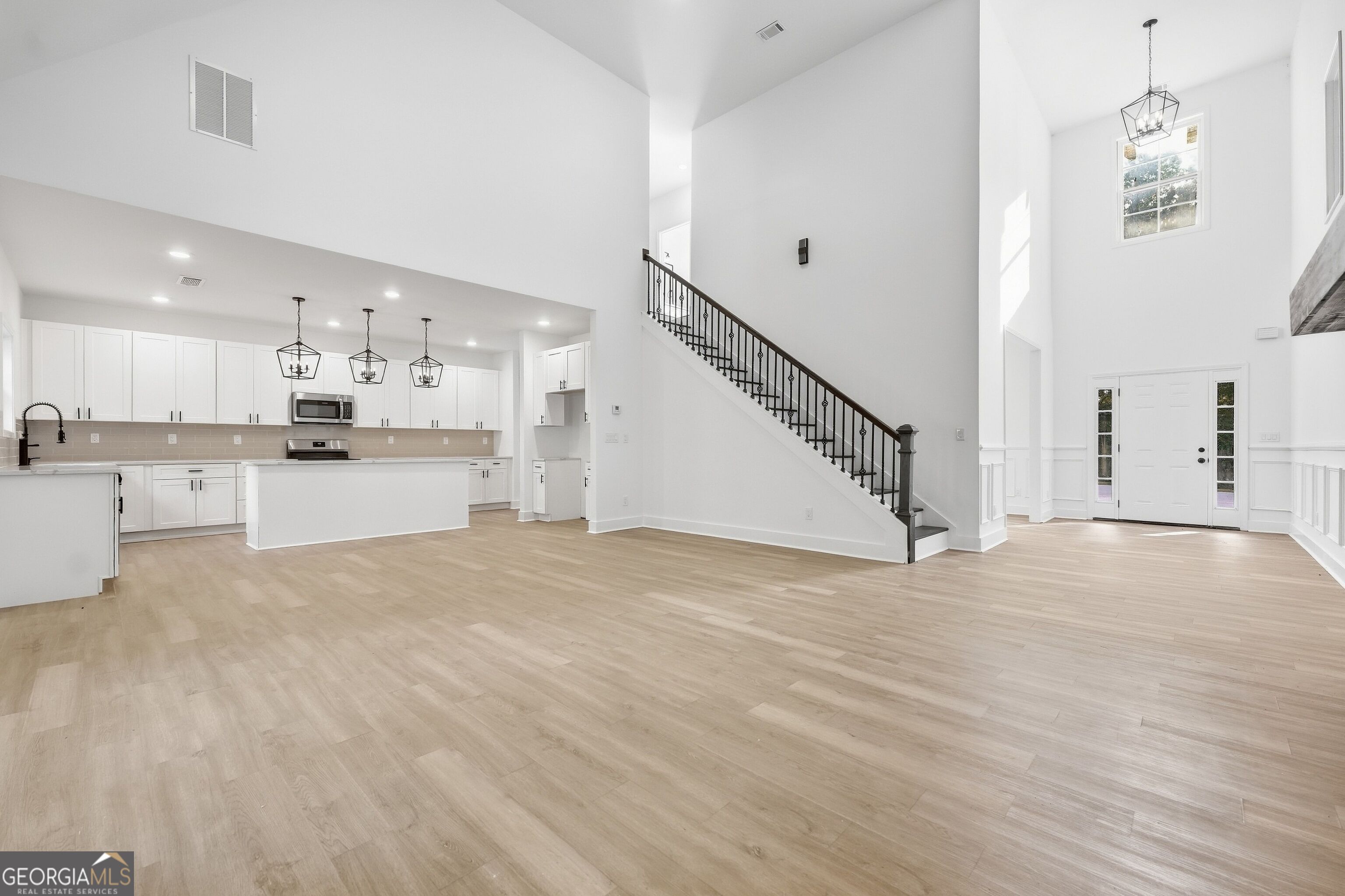 1444 Red Cedar Road Property Photo 8