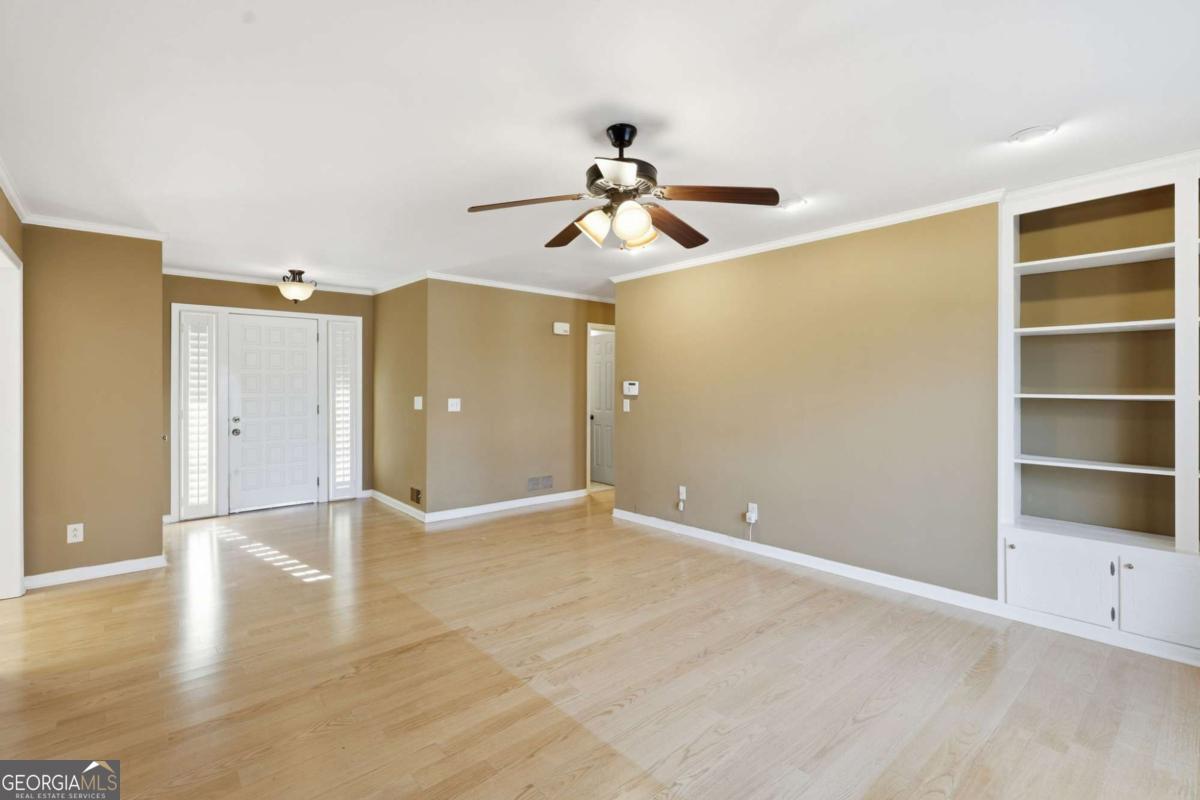 2224 Colonial Drive Property Photo 7