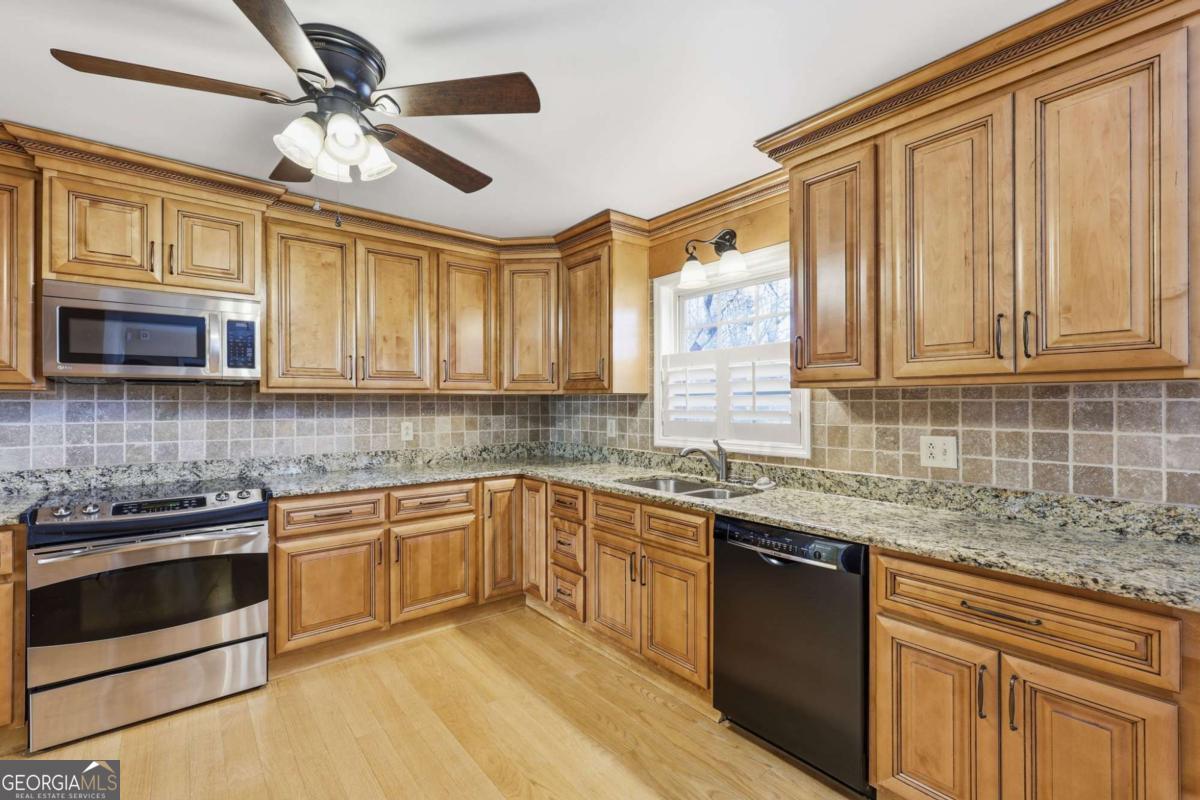 2224 Colonial Drive Property Photo 13