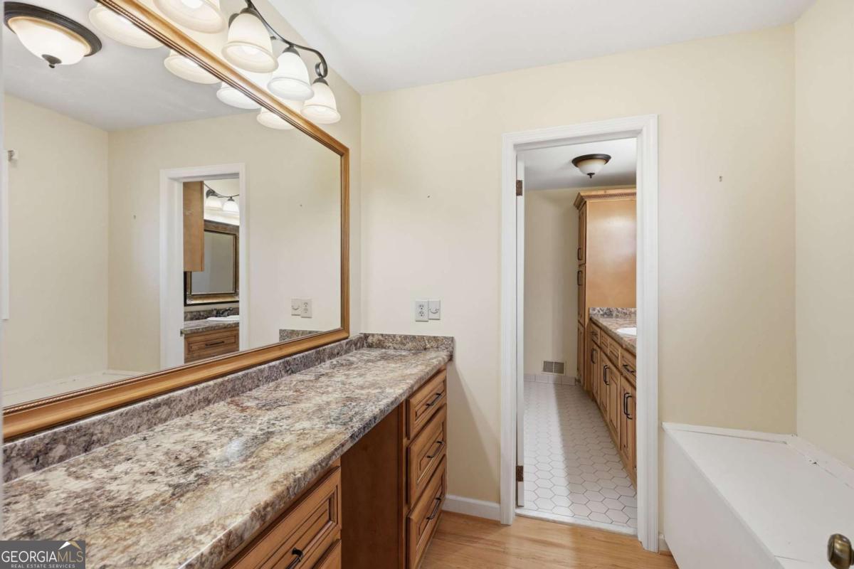2224 Colonial Drive Property Photo 21